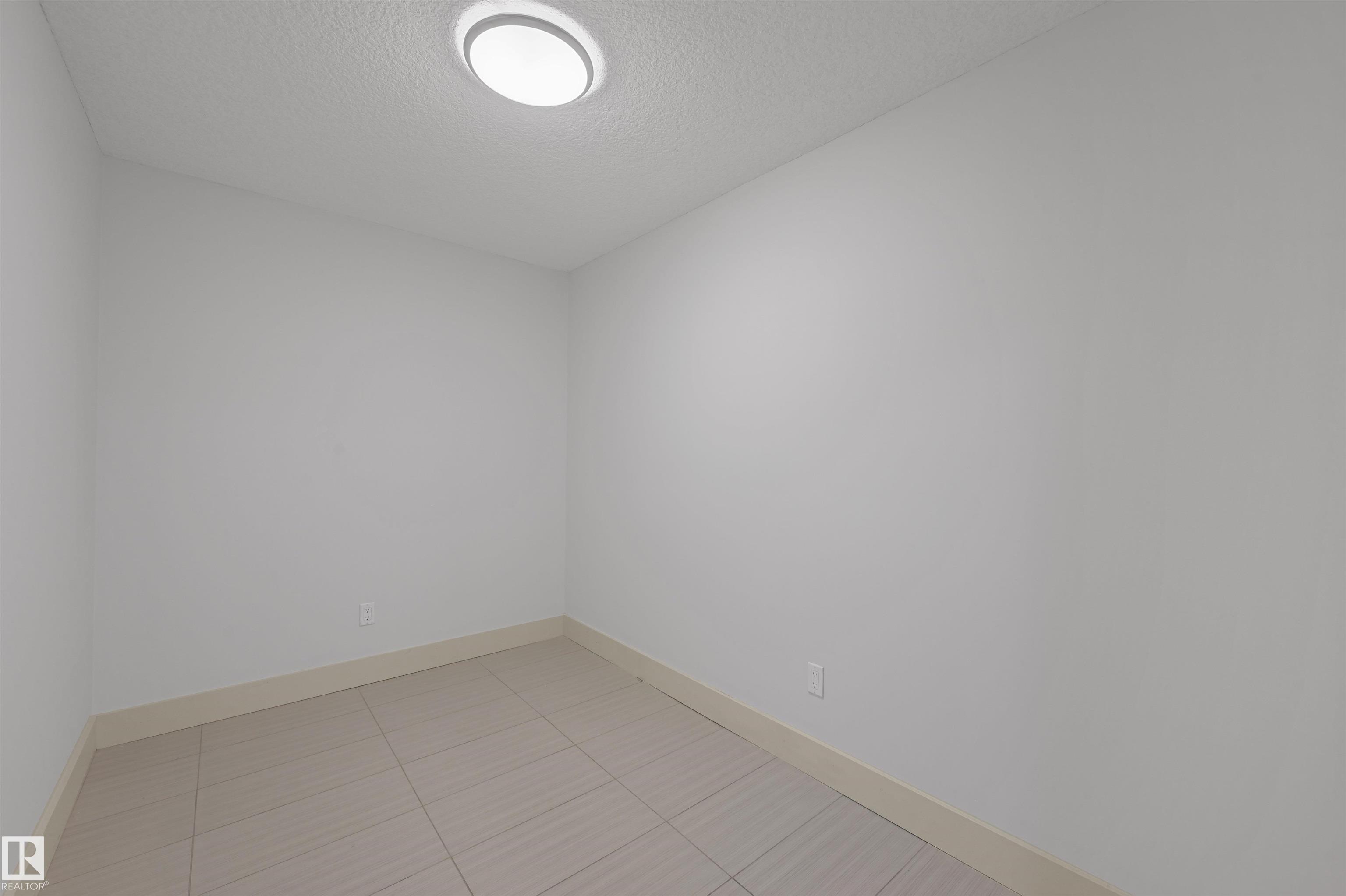 Photo 33 at 7506 May Common NW, Magrath Heights, Edmonton