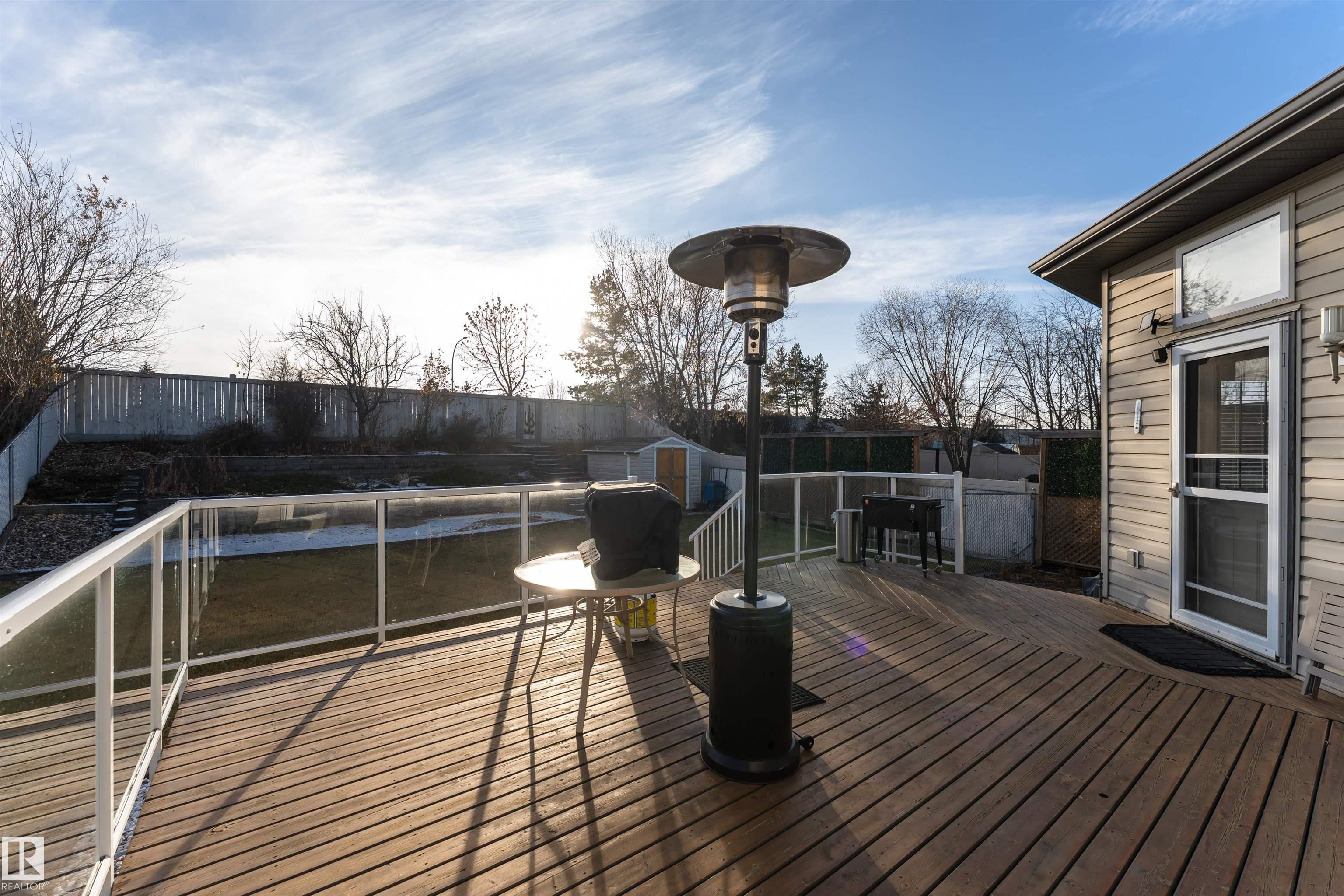 Photo 13 at 23 Deer Park Crescent, Deer Park, Spruce Grove