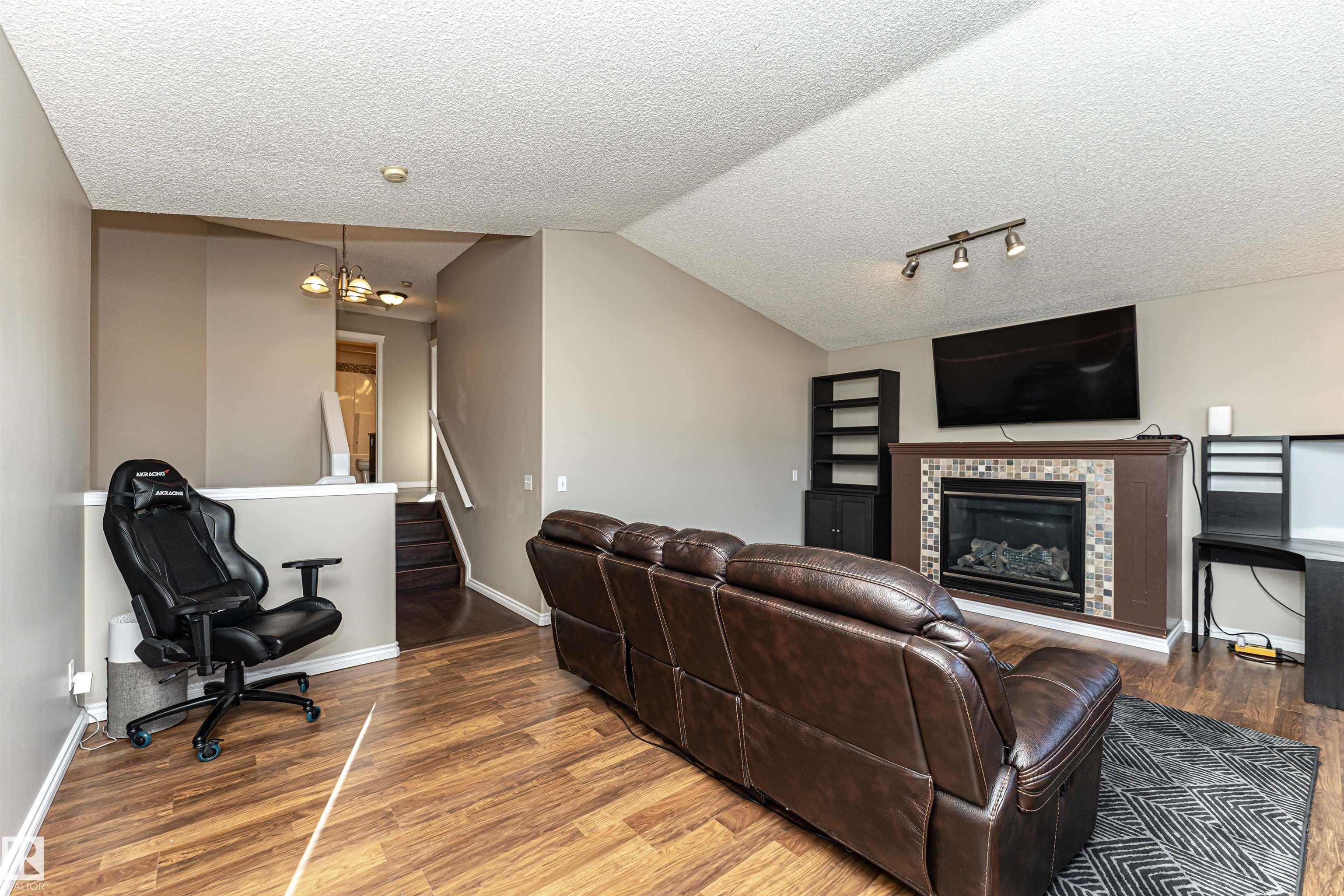 Photo 30 at 23 Deer Park Crescent, Deer Park, Spruce Grove