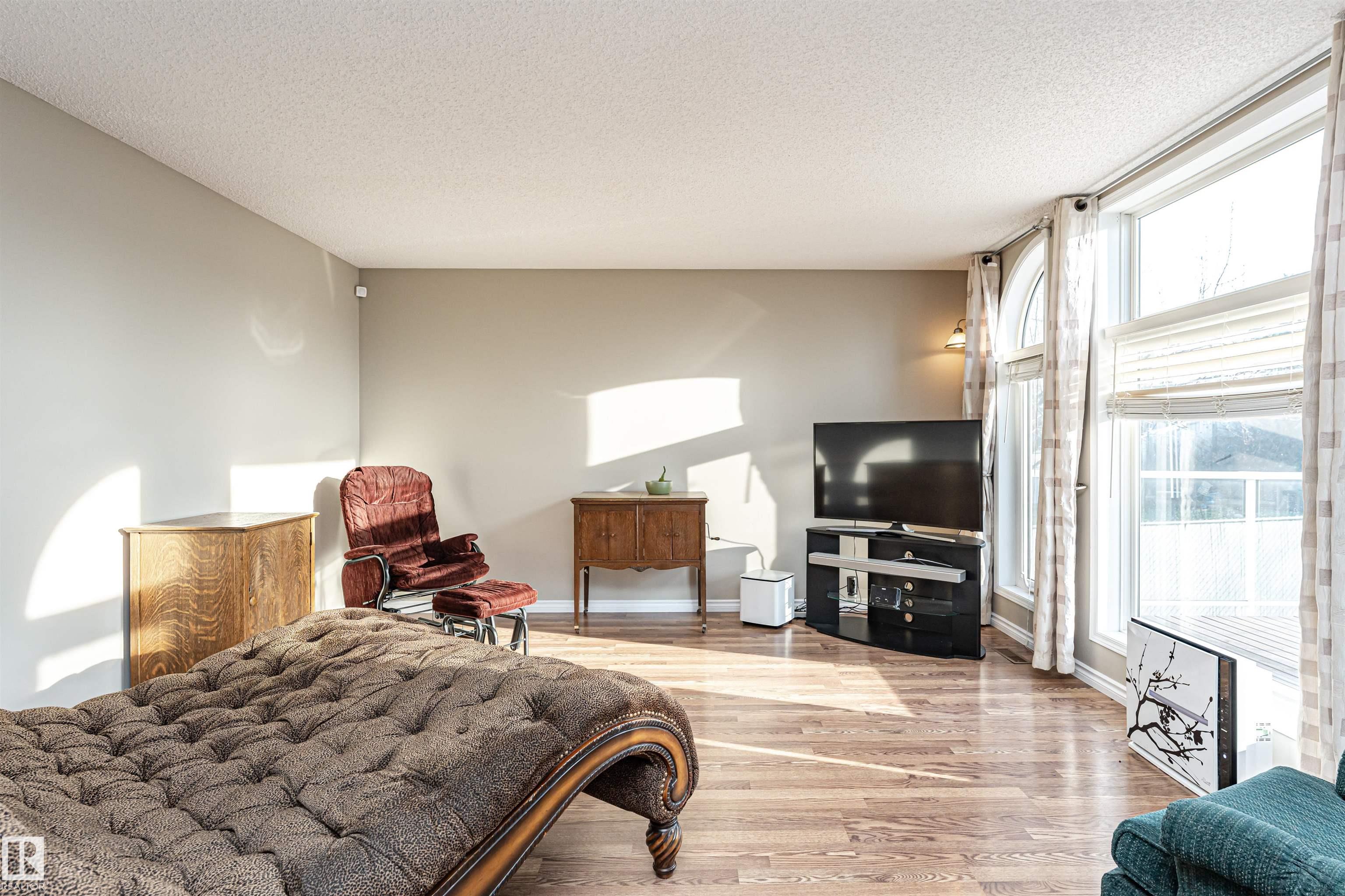 Photo 8 at 23 Deer Park Crescent, Deer Park, Spruce Grove