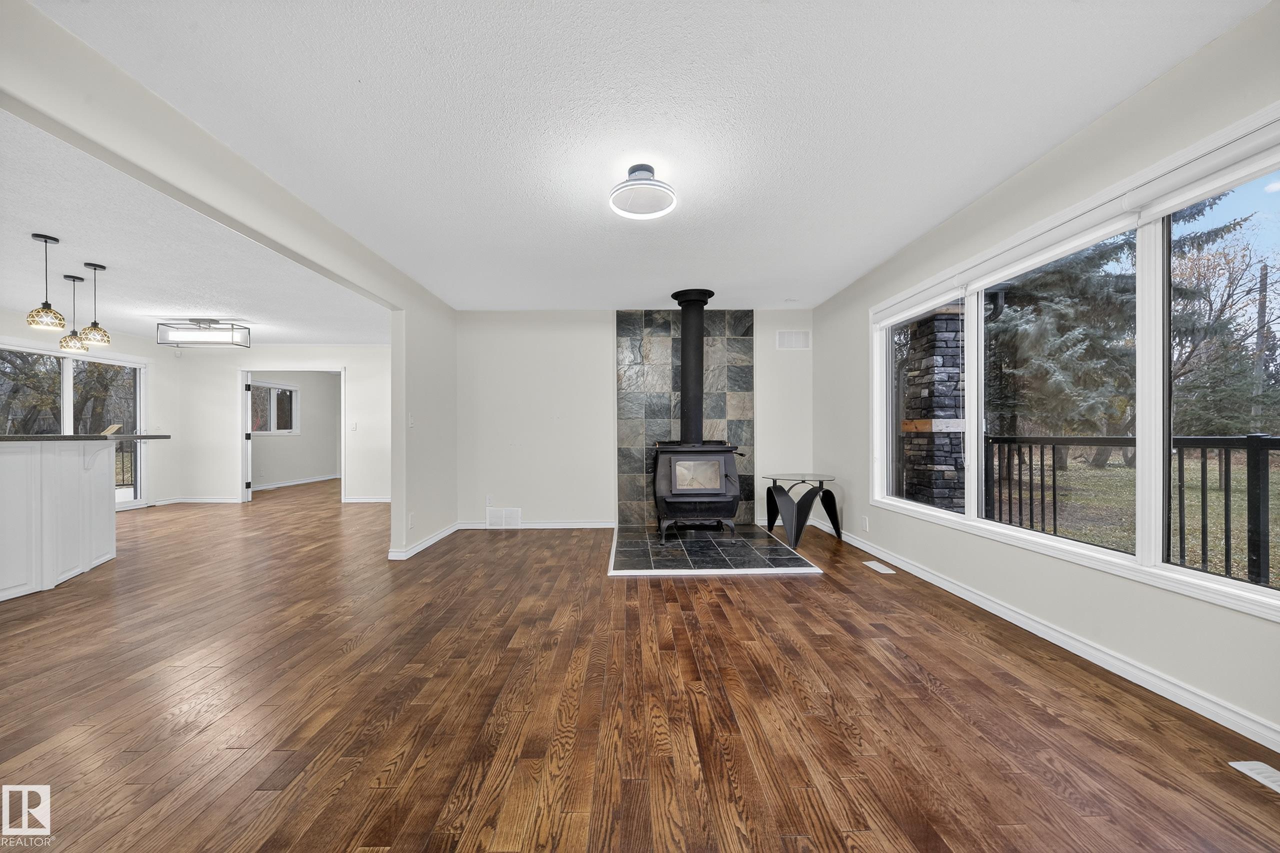 Photo 11 at 37 - 51528 Rge Road 262, Sunset View Acres, Rural Parkland County