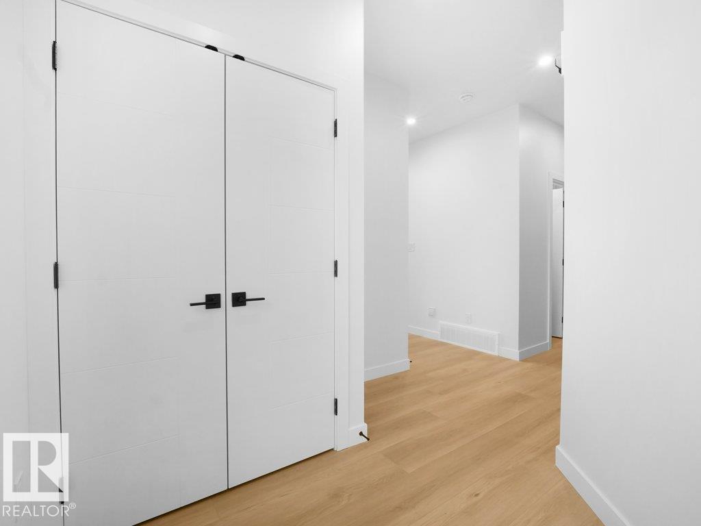 Photo 11 at 3305 Chernowski Way SW, Chappelle Area, Edmonton