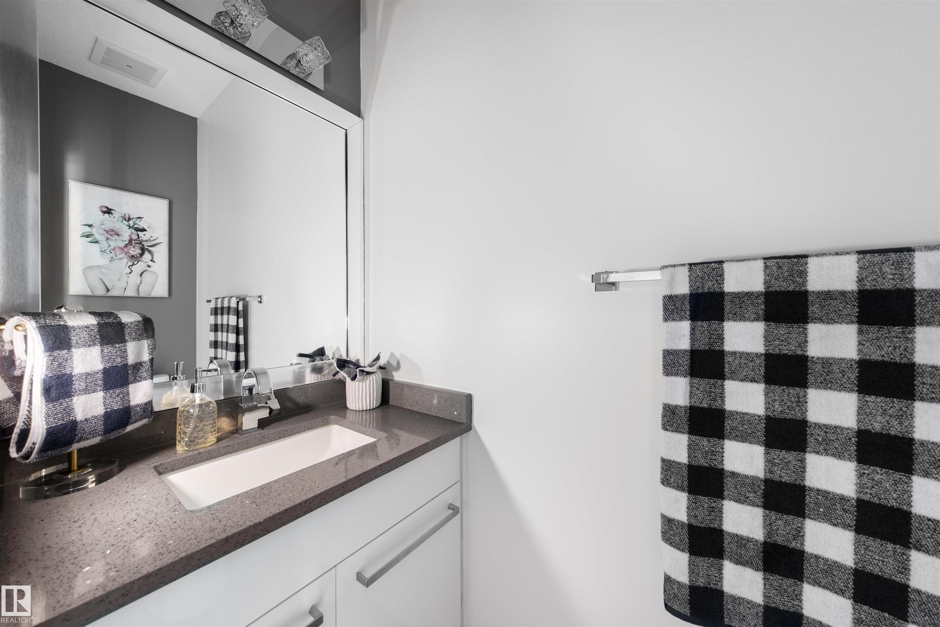 Photo 12 at 4915 38 Street, Forest Heights, Beaumont