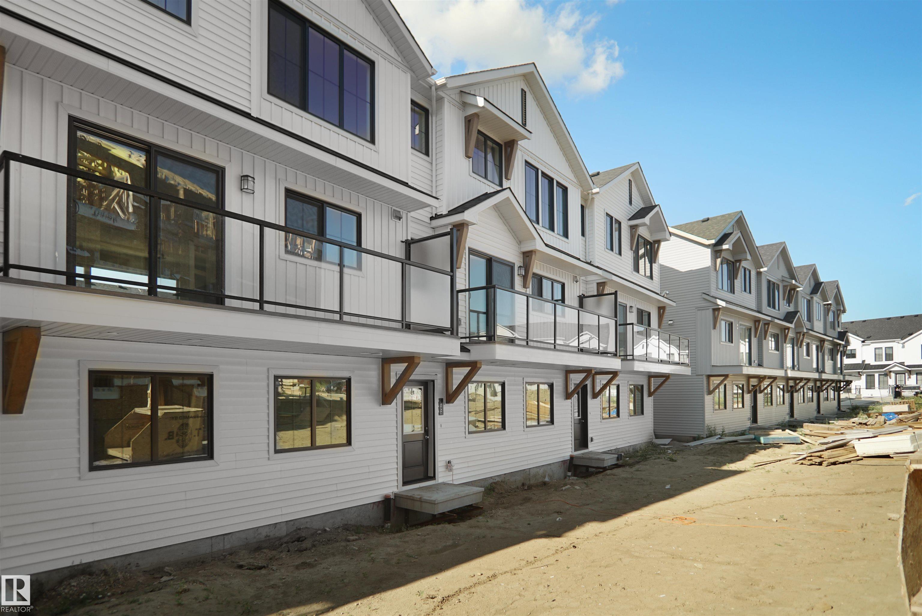 Picture for #71 17319 5 ST NE