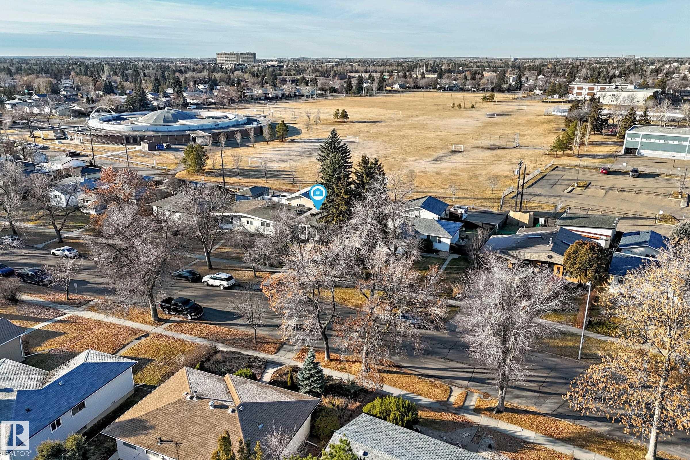 Photo 7 at 8108 163 Street NW, Elmwood, Edmonton