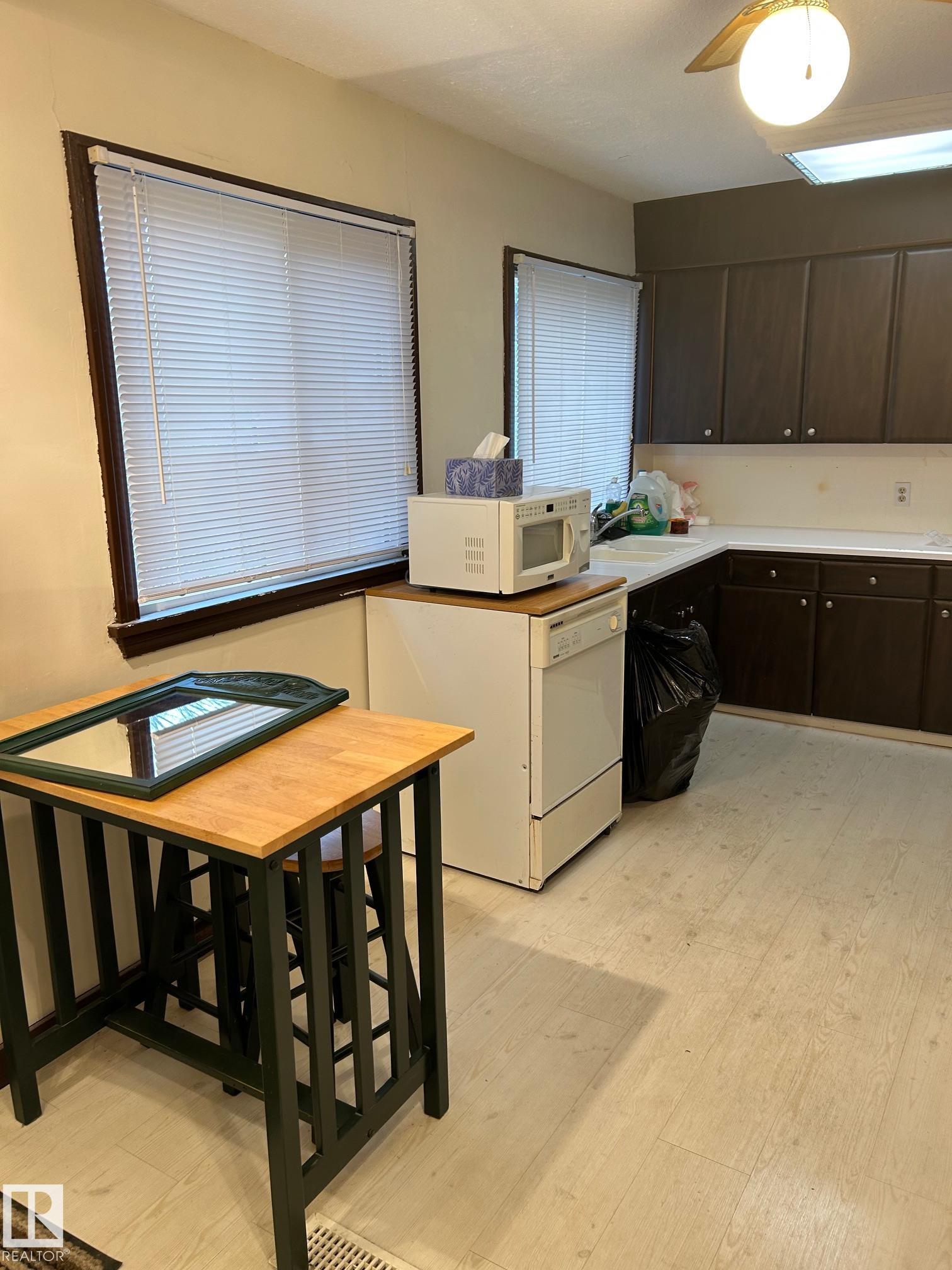 Picture for 12310 81 ST NW NW