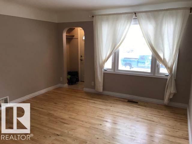 Photo 9 at 9239 92 Street NW, Bonnie Doon, Edmonton