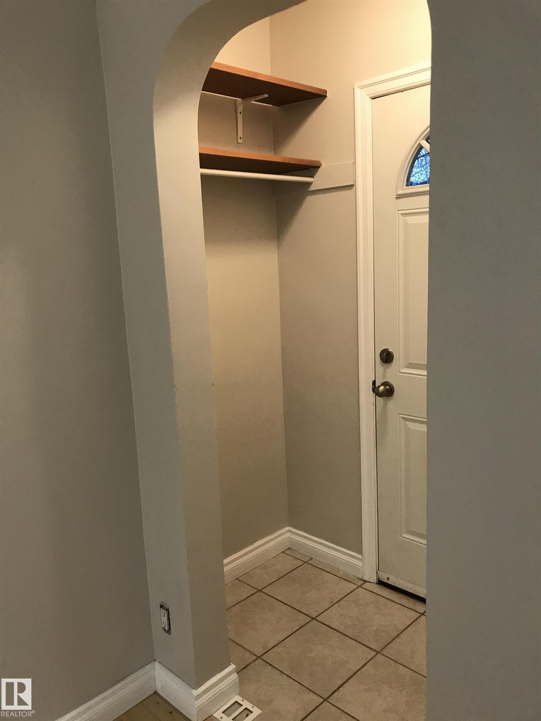 Photo 10 at 9239 92 Street NW, Bonnie Doon, Edmonton