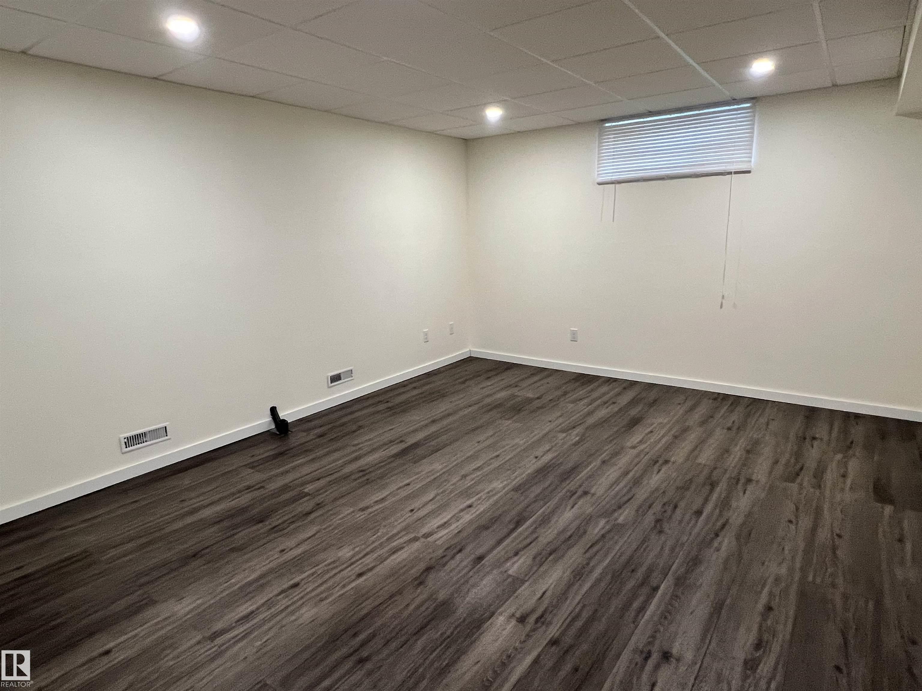 Photo 24 at 9611 104 Street, Morinville