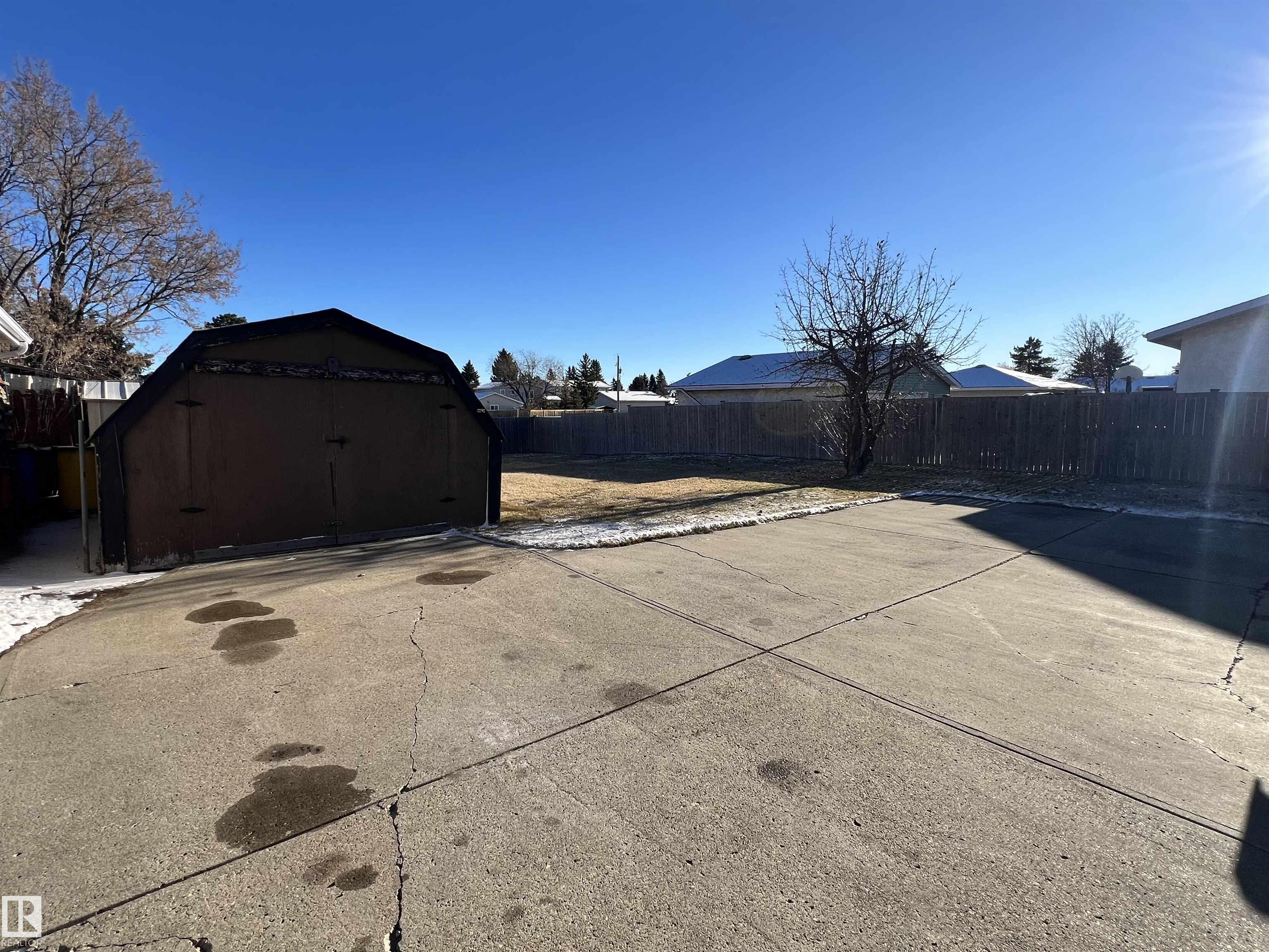 Photo 32 at 9611 104 Street, Morinville