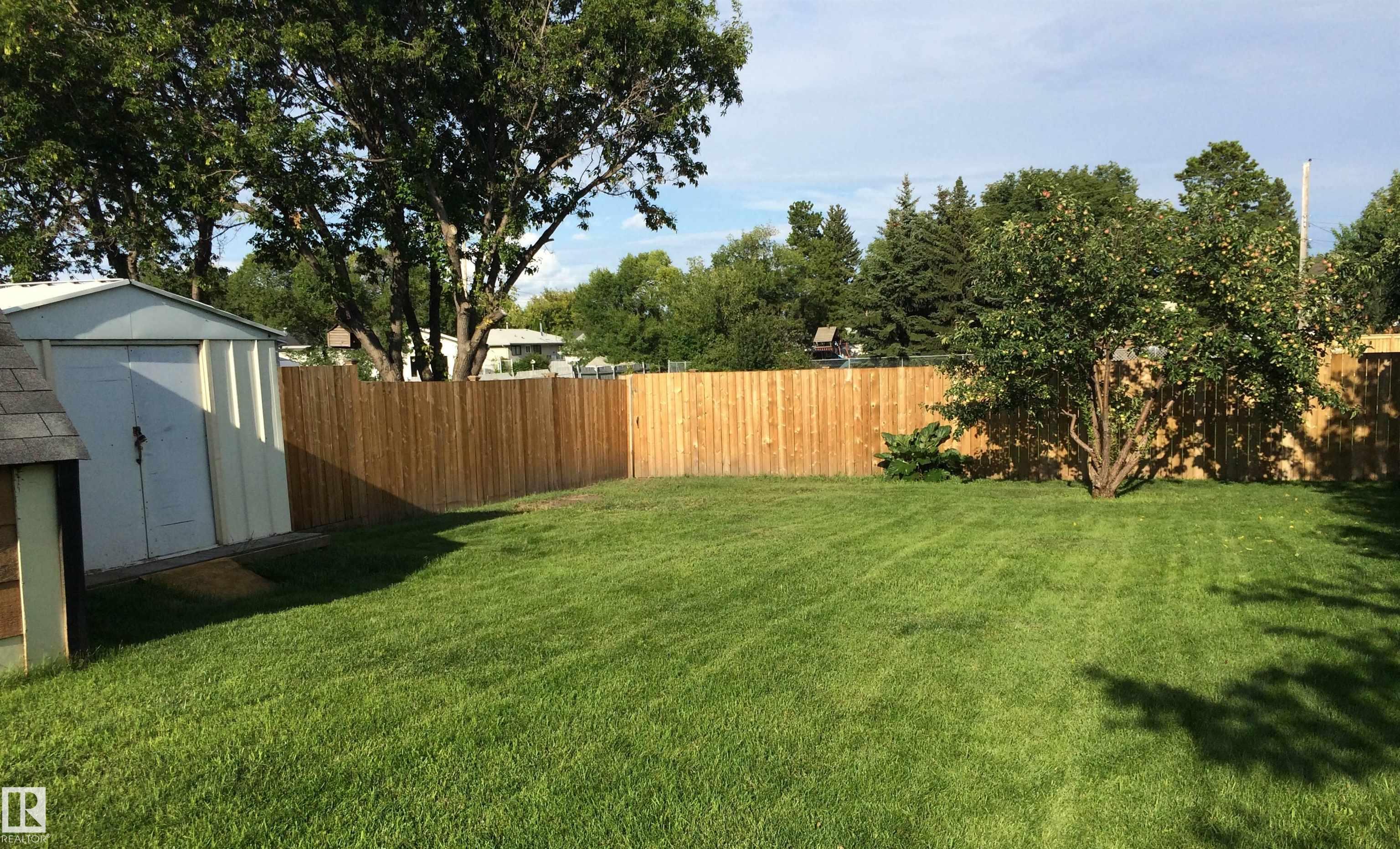 Photo 35 at 9611 104 Street, Morinville