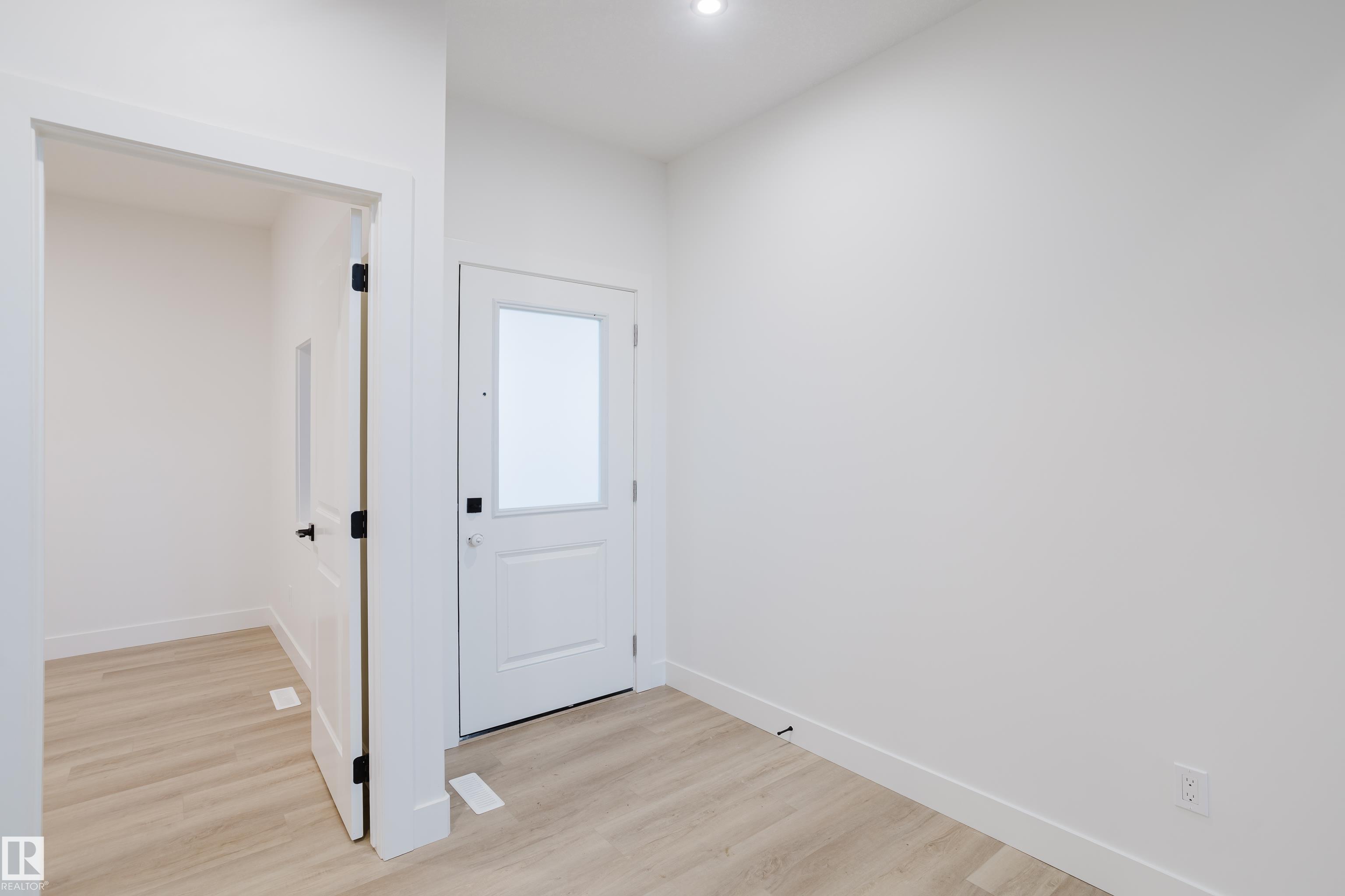 Picture for 1568 SISKIN LI NW