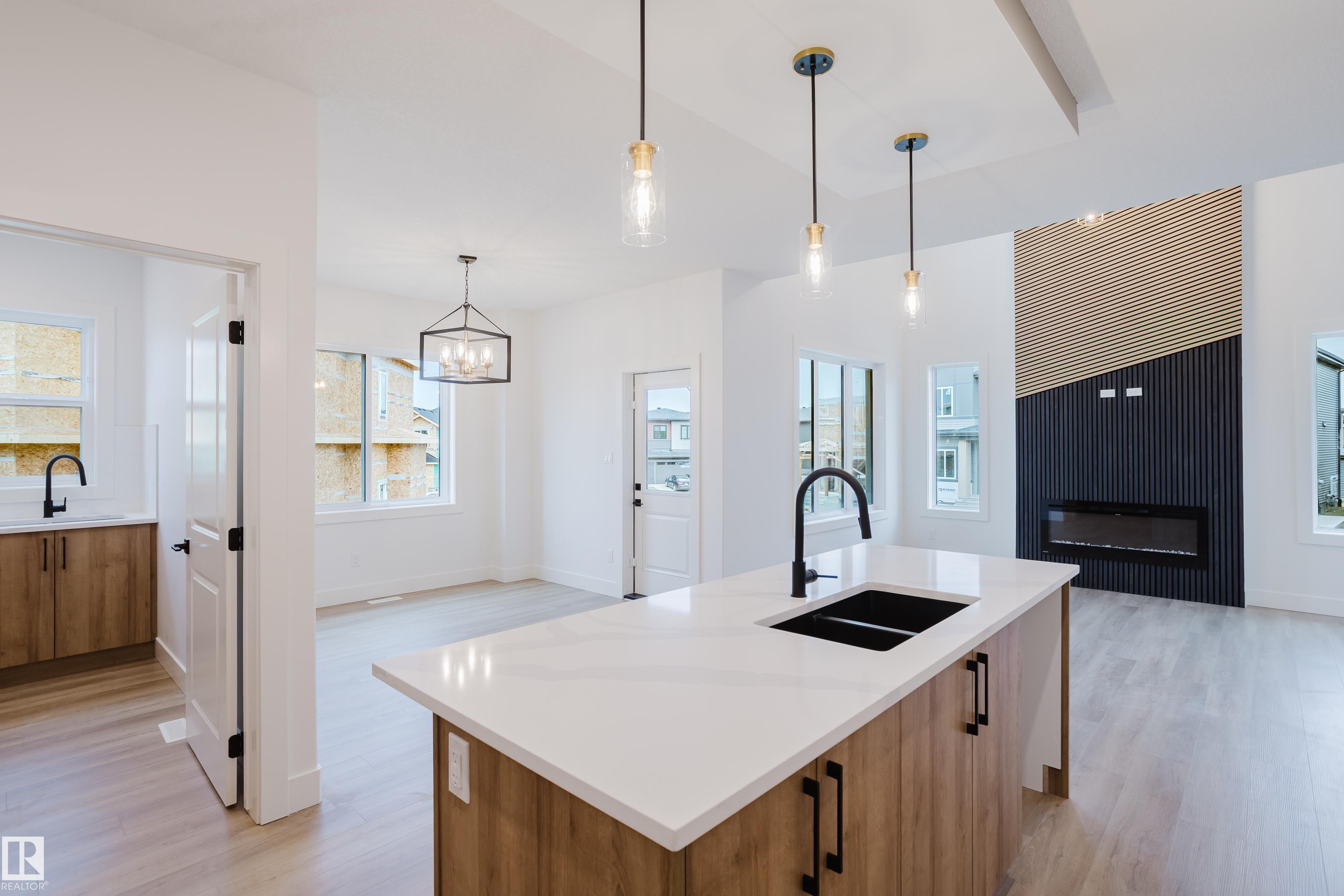 Photo 15 at 1853 Crossbill Loop NW, Kinglet Gardens, Edmonton