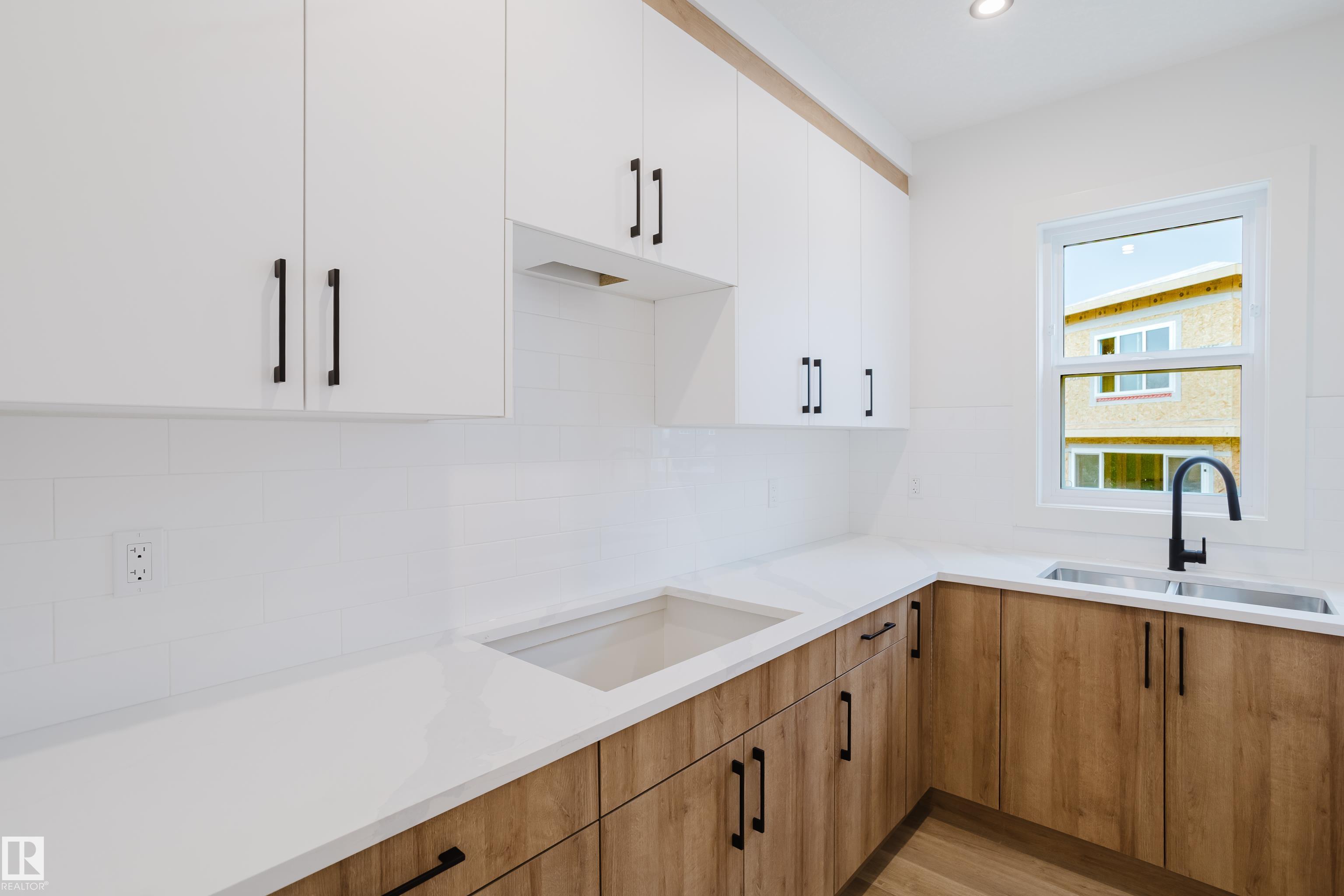 Photo 17 at 1853 Crossbill Loop NW, Kinglet Gardens, Edmonton