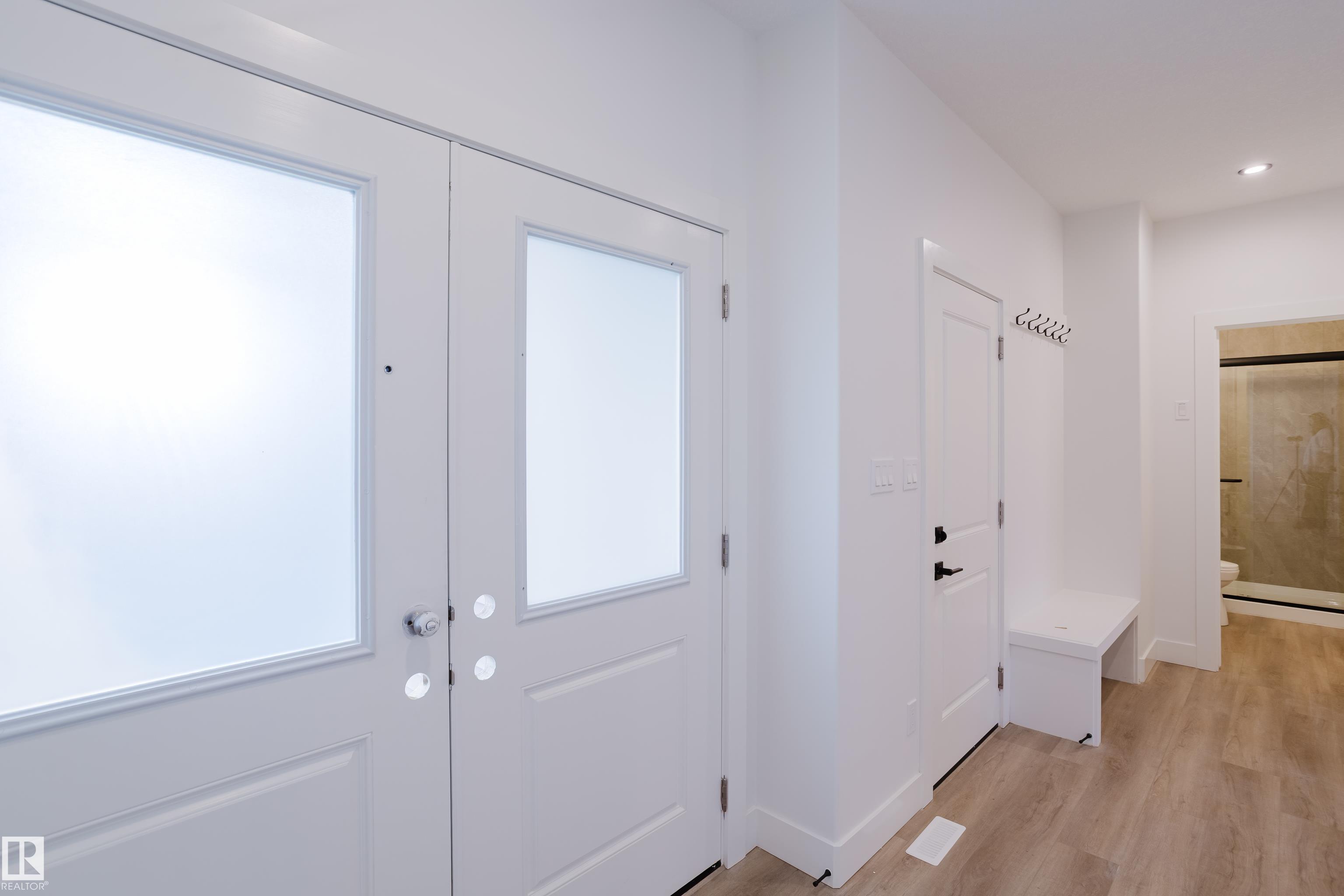 Photo 4 at 1853 Crossbill Loop NW, Kinglet Gardens, Edmonton