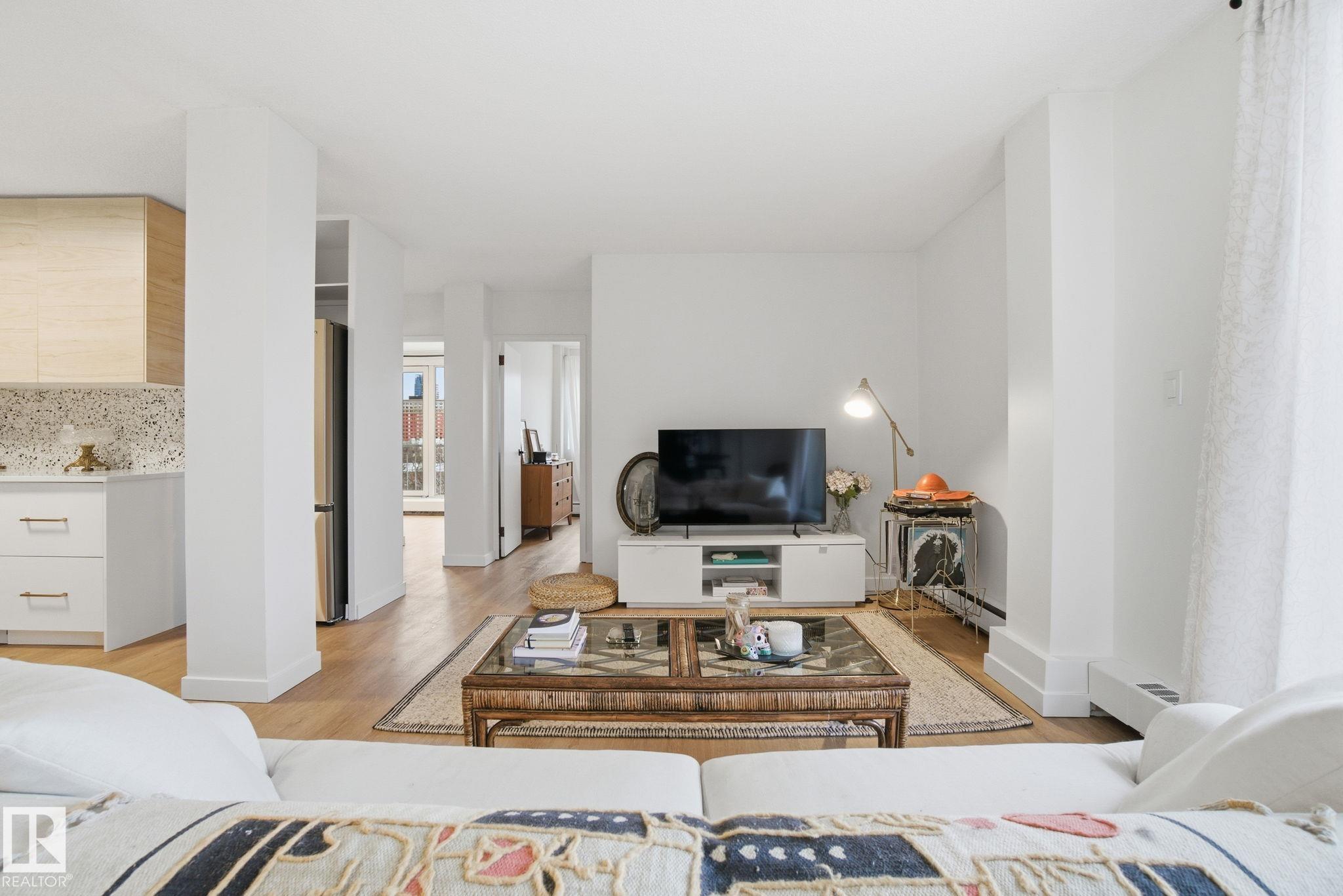 Photo 16 at 702 - 9940 112 Street NW, Wîhkwêntôwin, Edmonton