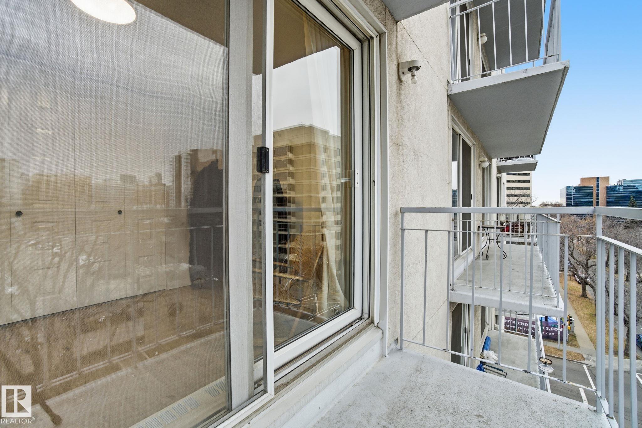 Photo 29 at 702 - 9940 112 Street NW, Wîhkwêntôwin, Edmonton