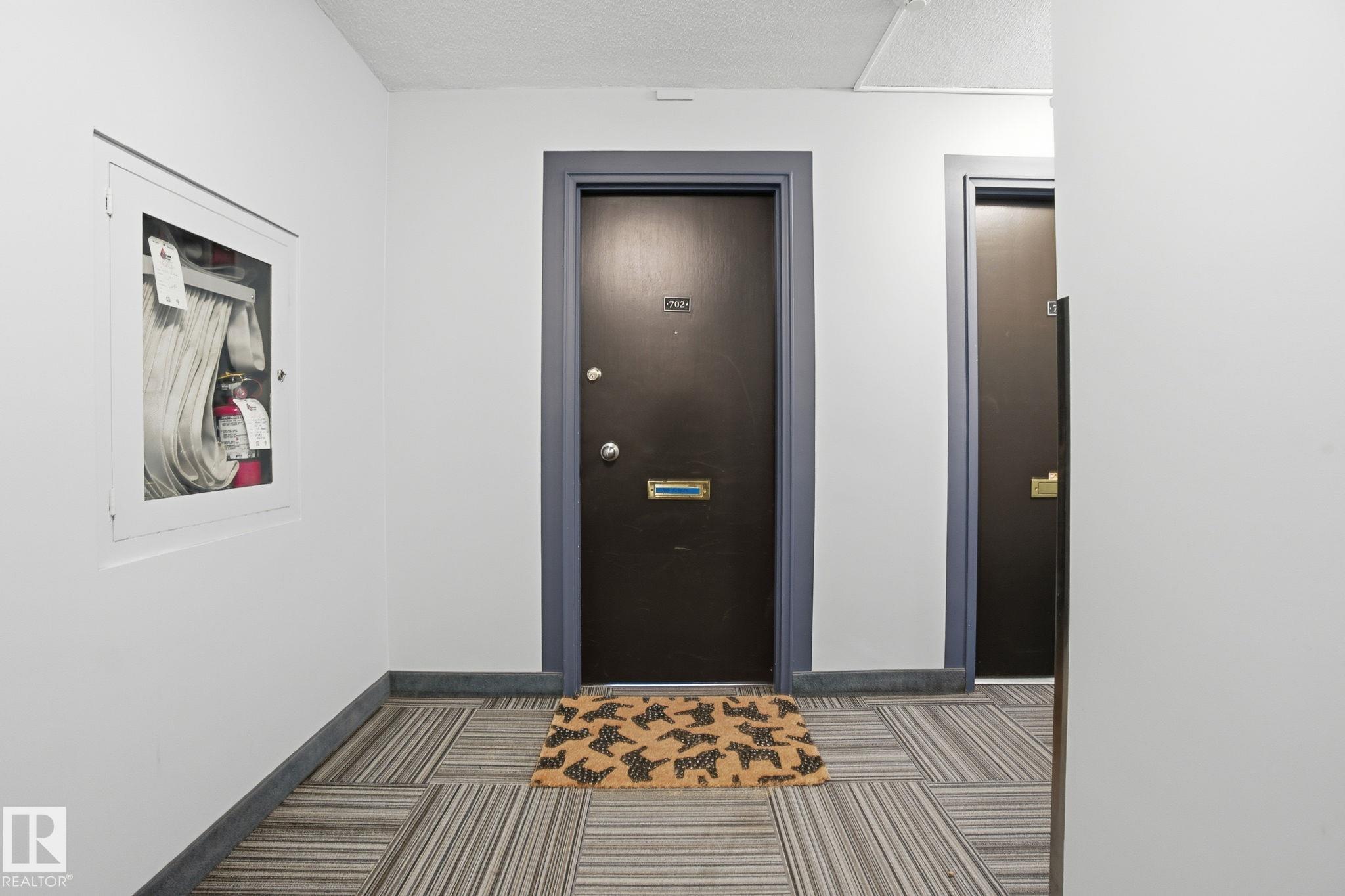 Photo 8 at 702 - 9940 112 Street NW, Wîhkwêntôwin, Edmonton