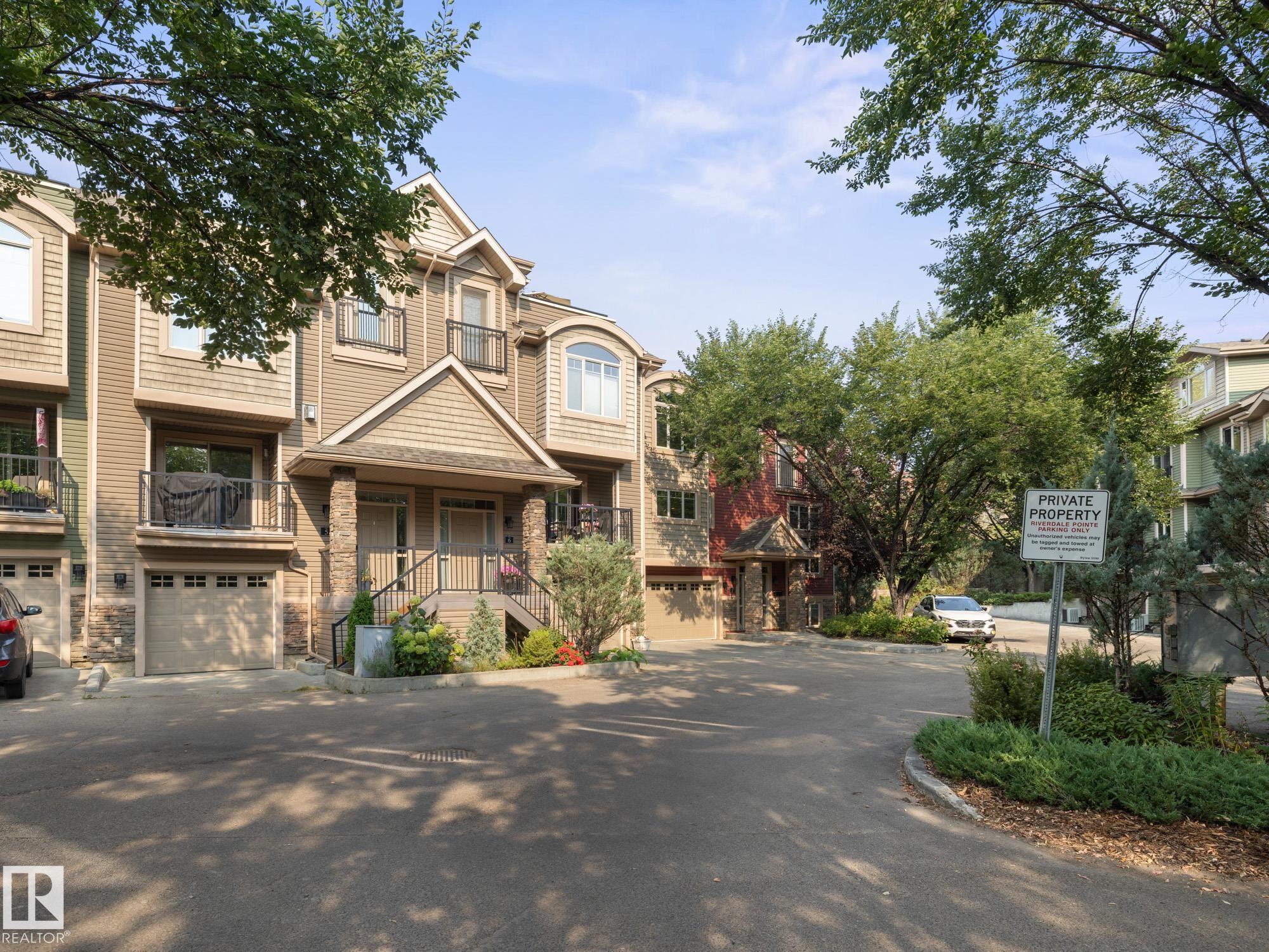 Photo 2 at 6 - 10240 90 Street NW, Riverdale, Edmonton