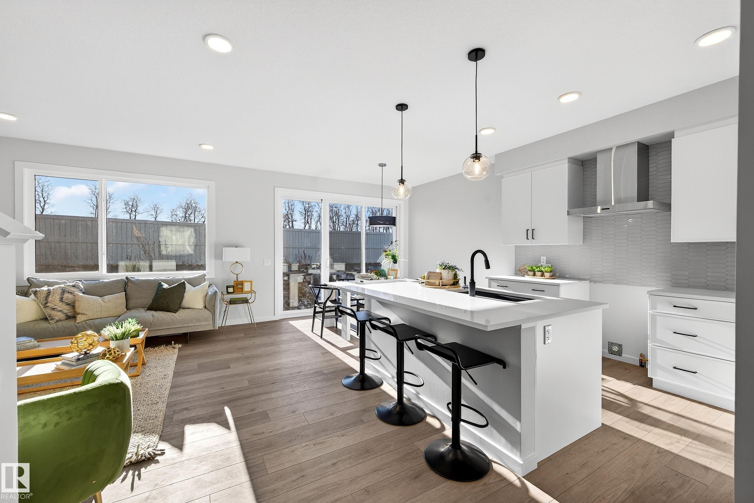 Photo 6 at 105 Stonehouse Way, Southfork, Leduc