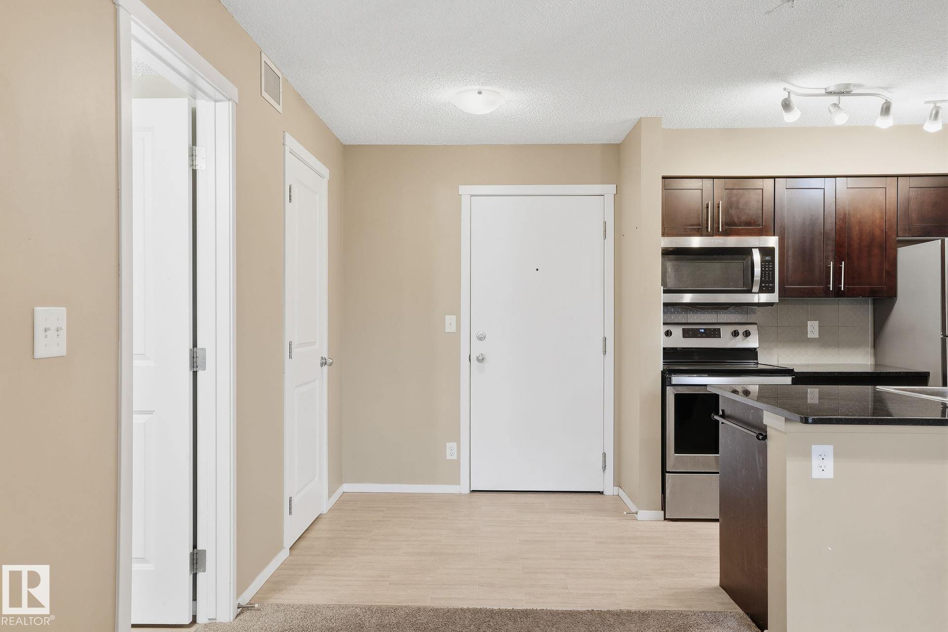 Picture for #335 3315 JAMES MOWATT TR SW