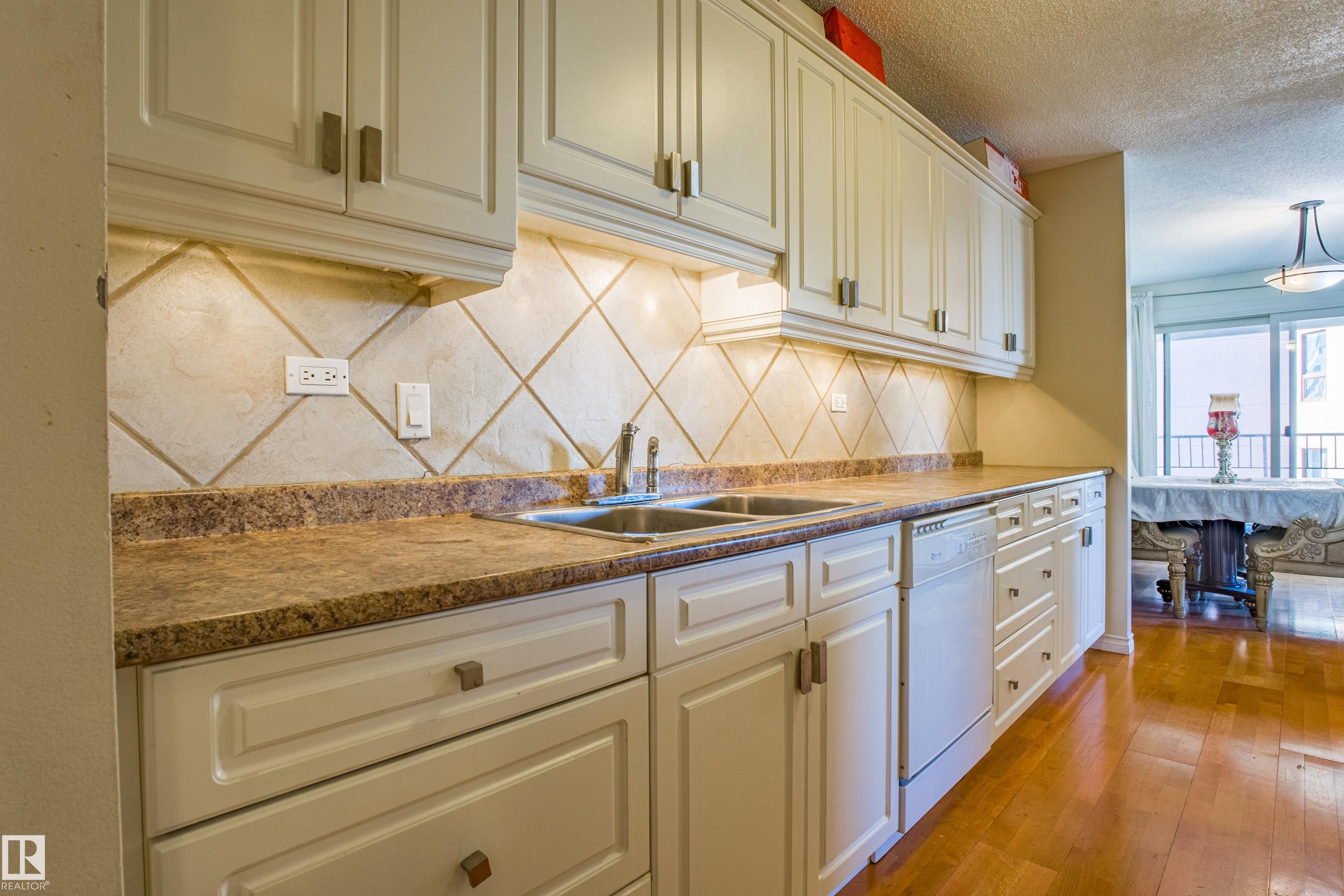 Picture for #1703 12303 JASPER AV NW