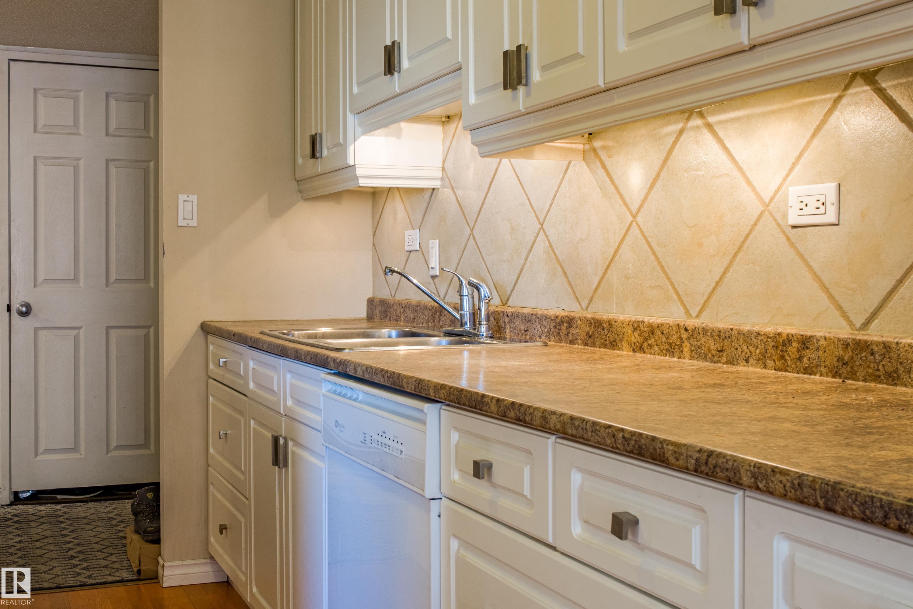 Picture for #1703 12303 JASPER AV NW