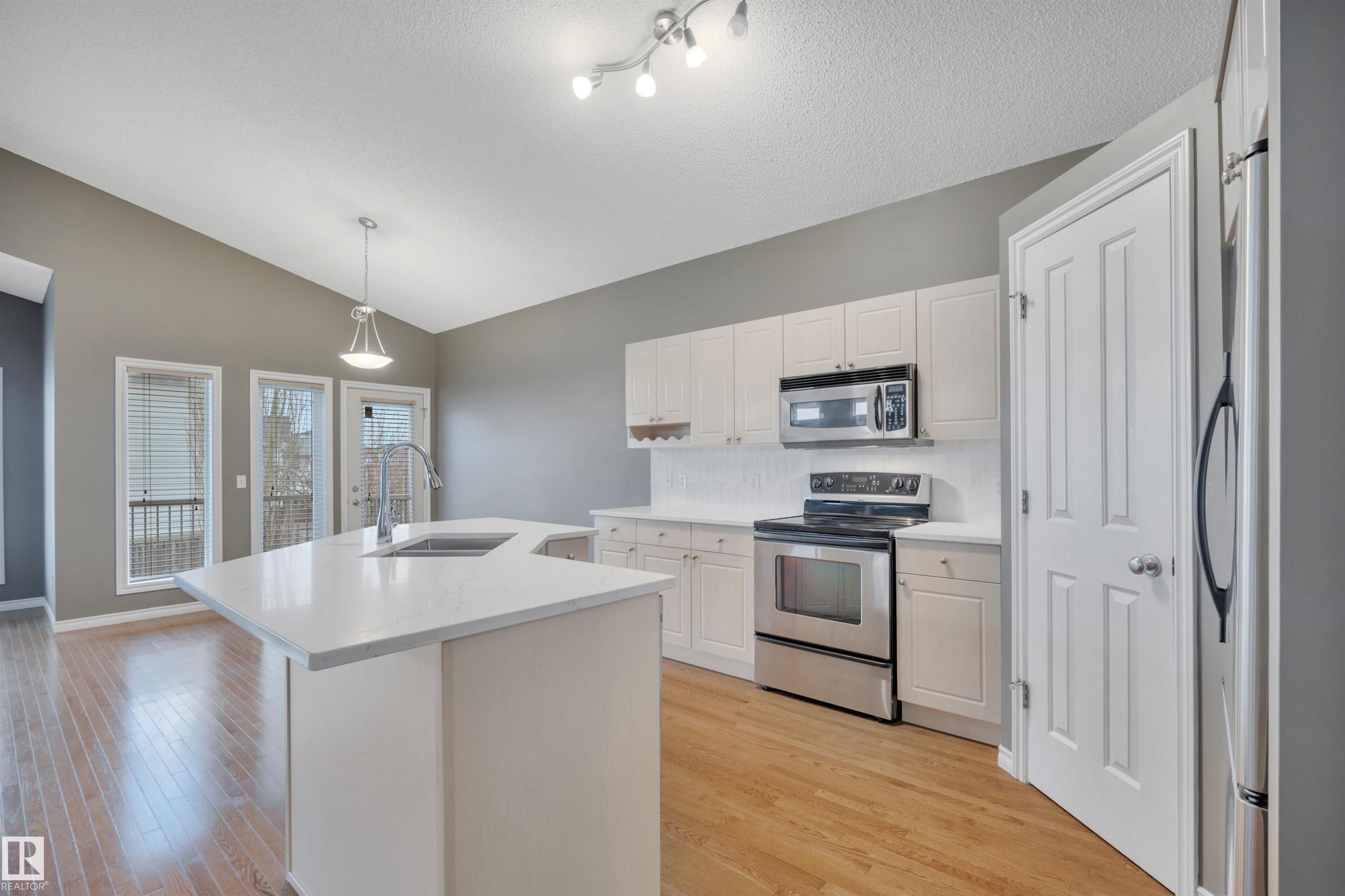 Photo 9 at 14047 136 Street NW, Hudson, Edmonton