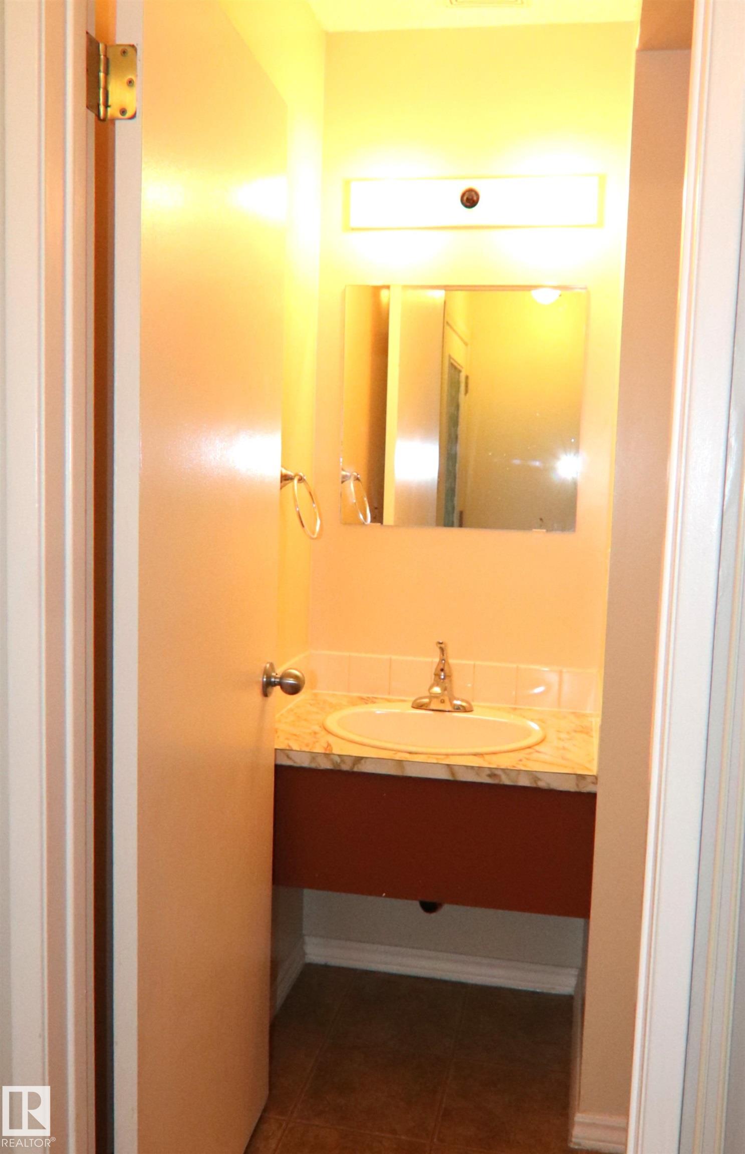 Photo 7 at 11350 139 Avenue NW, Carlisle, Edmonton