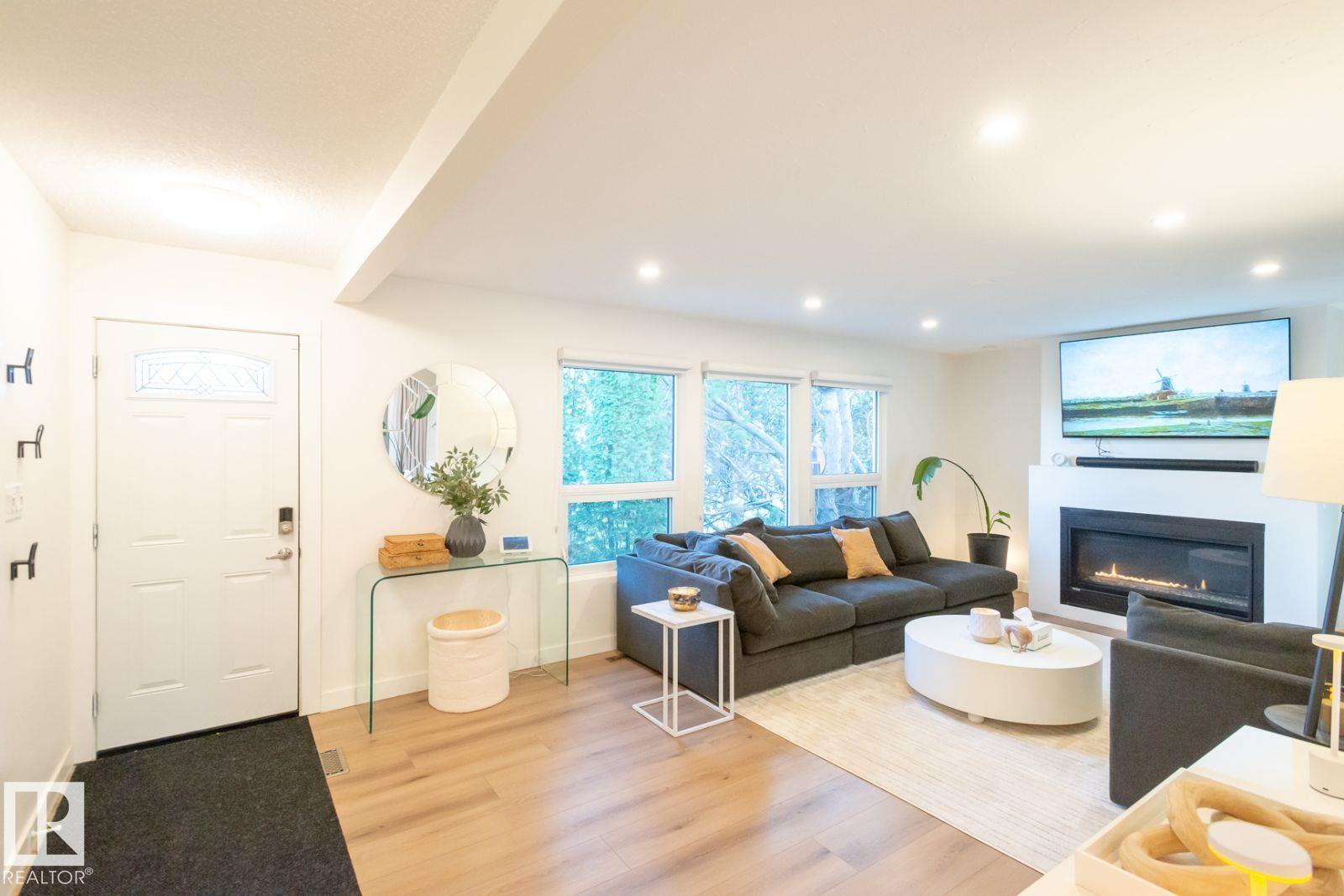 Photo 15 at 8804 148 Street NW, Parkview, Edmonton