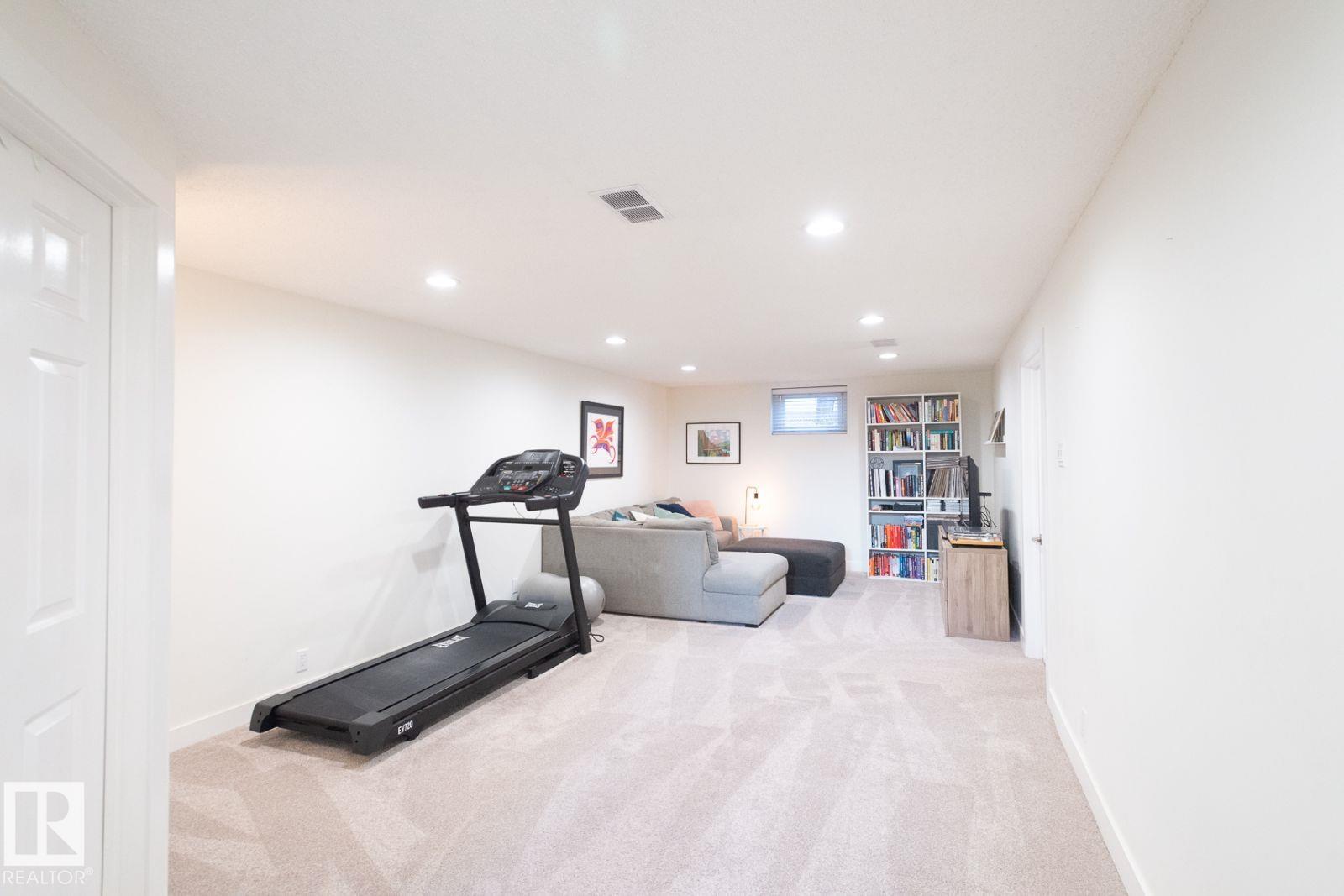 Photo 36 at 8804 148 Street NW, Parkview, Edmonton