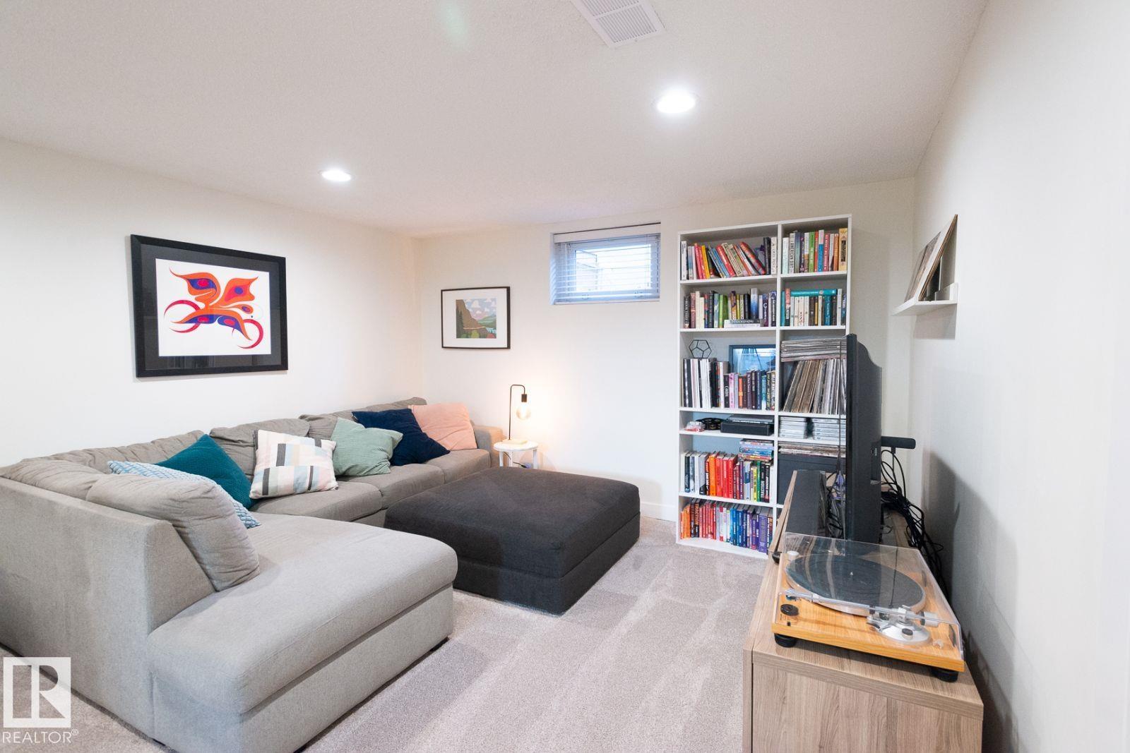 Photo 37 at 8804 148 Street NW, Parkview, Edmonton