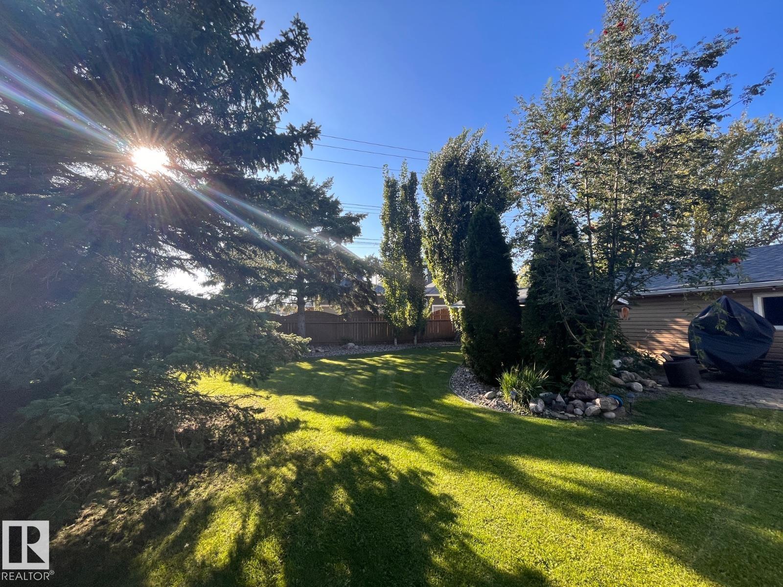 Photo 8 at 8804 148 Street NW, Parkview, Edmonton