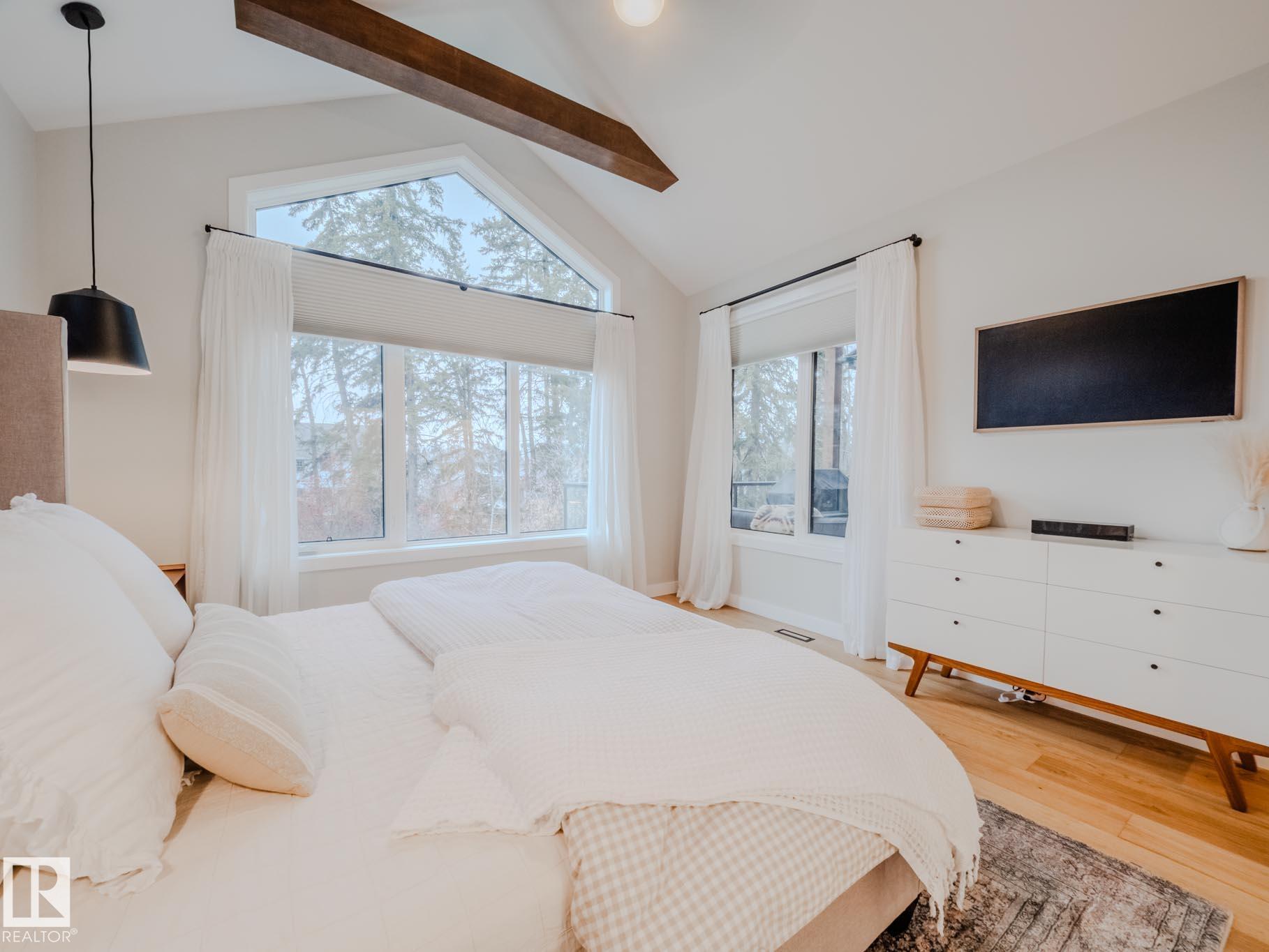 Photo 43 at 4612 41 Street, Forest Heights, Beaumont