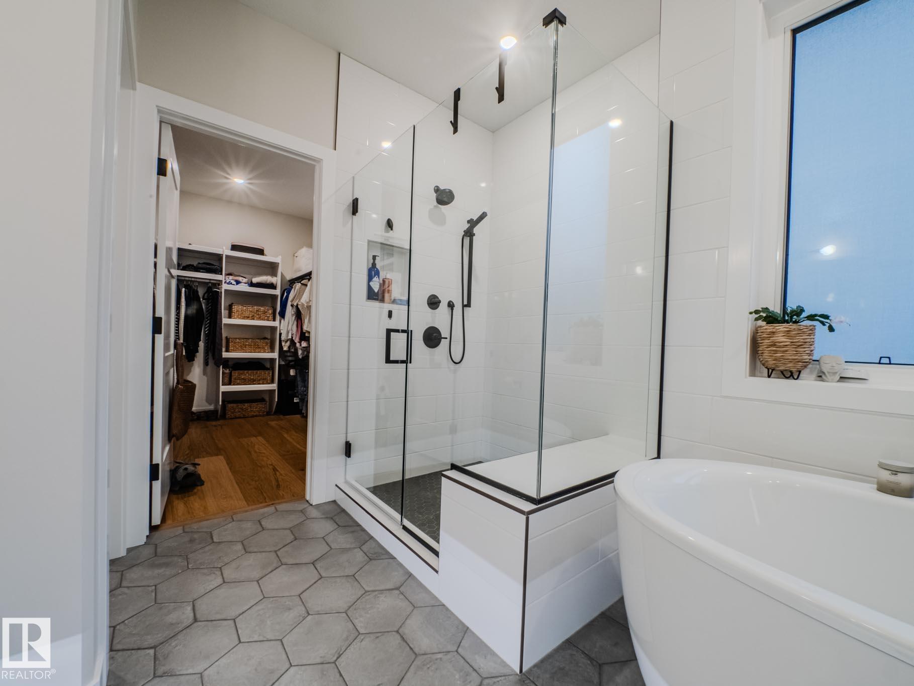 Photo 46 at 4612 41 Street, Forest Heights, Beaumont