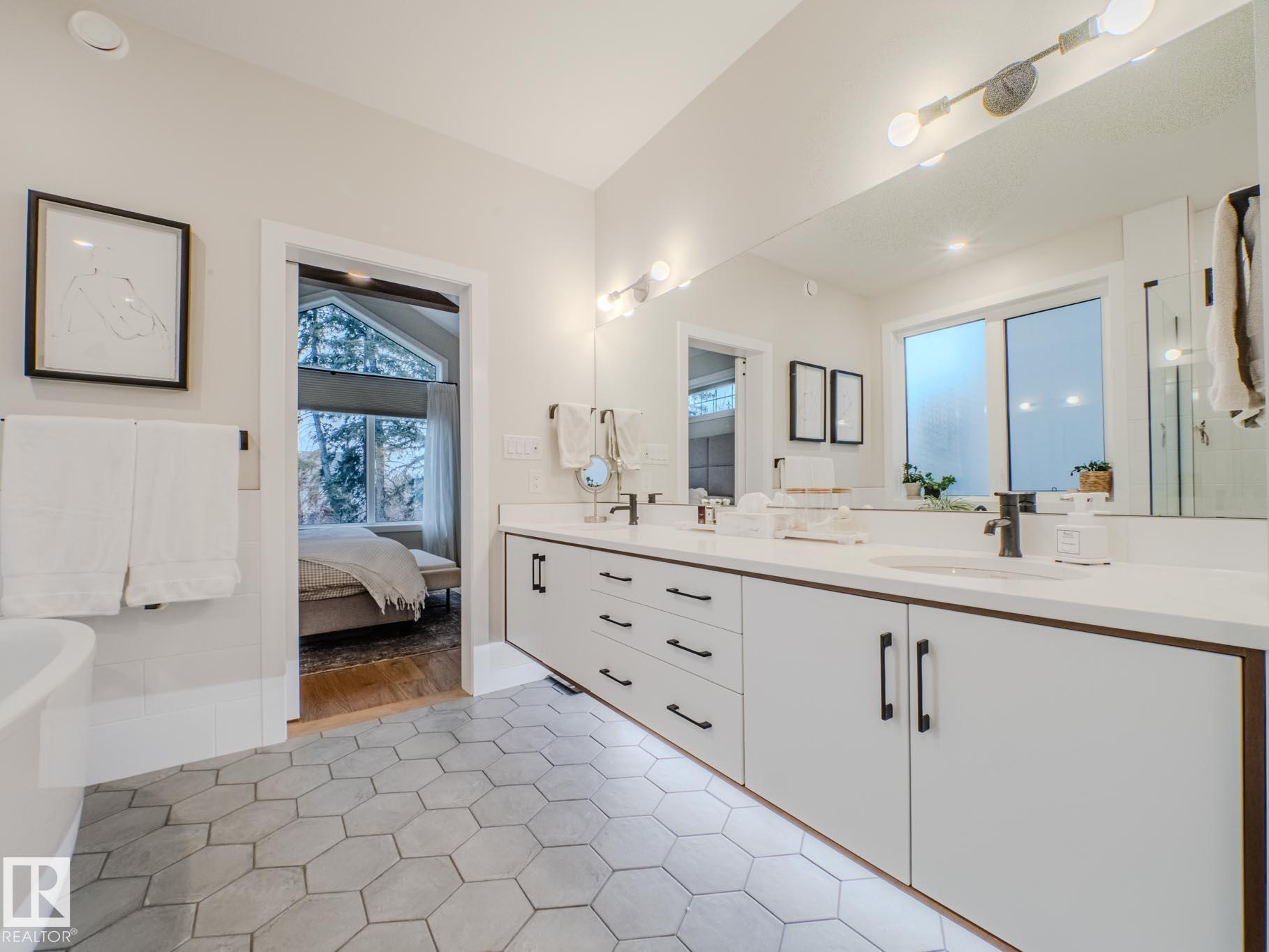 Photo 47 at 4612 41 Street, Forest Heights, Beaumont