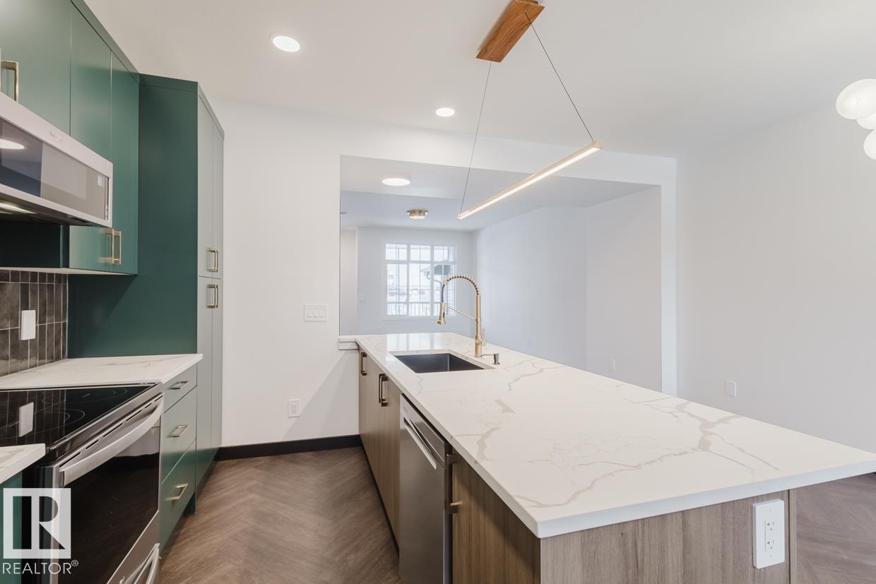 Photo 11 at 2124 Crossbill Lane NW, Kinglet Gardens, Edmonton