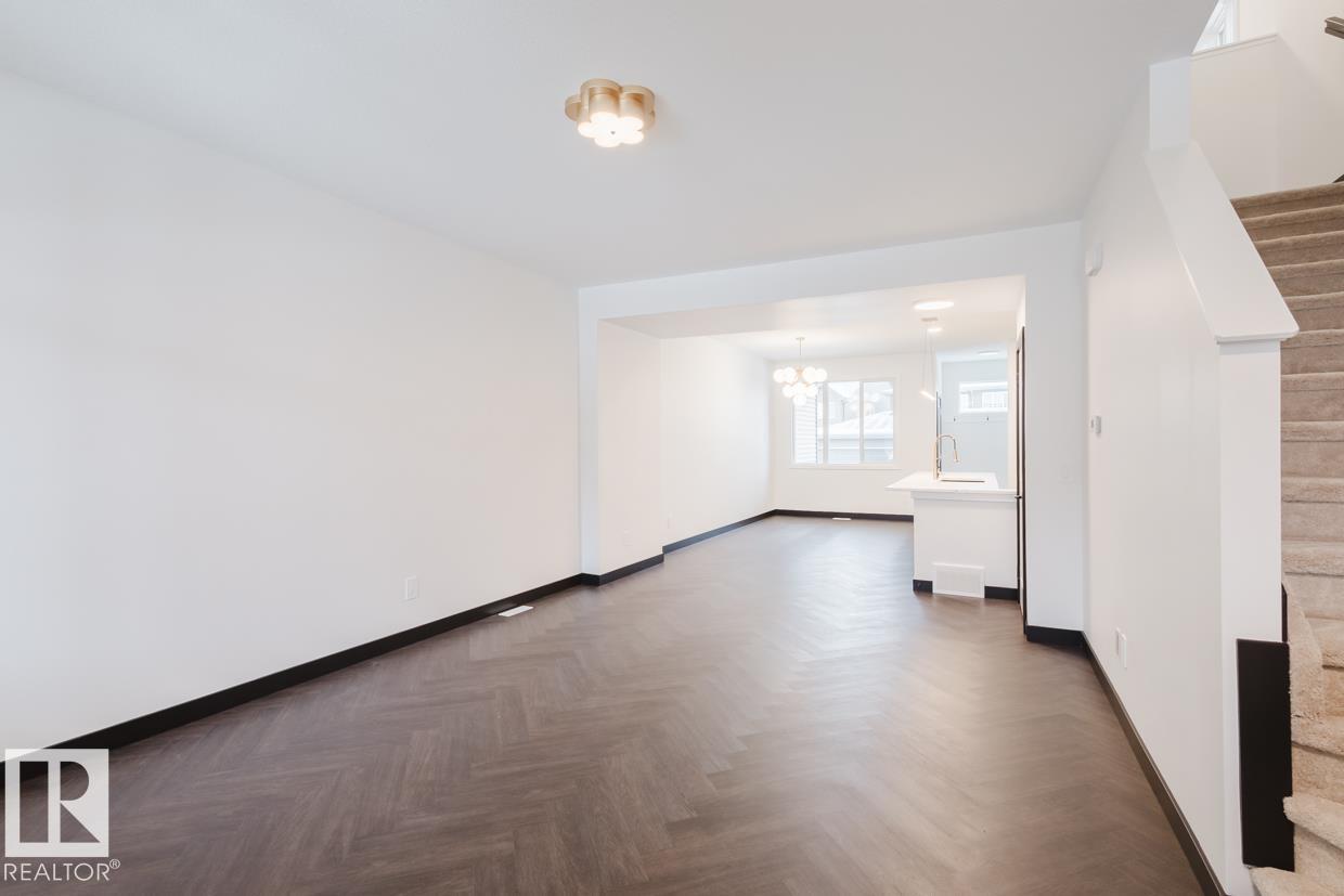 Photo 3 at 2124 Crossbill Lane NW, Kinglet Gardens, Edmonton