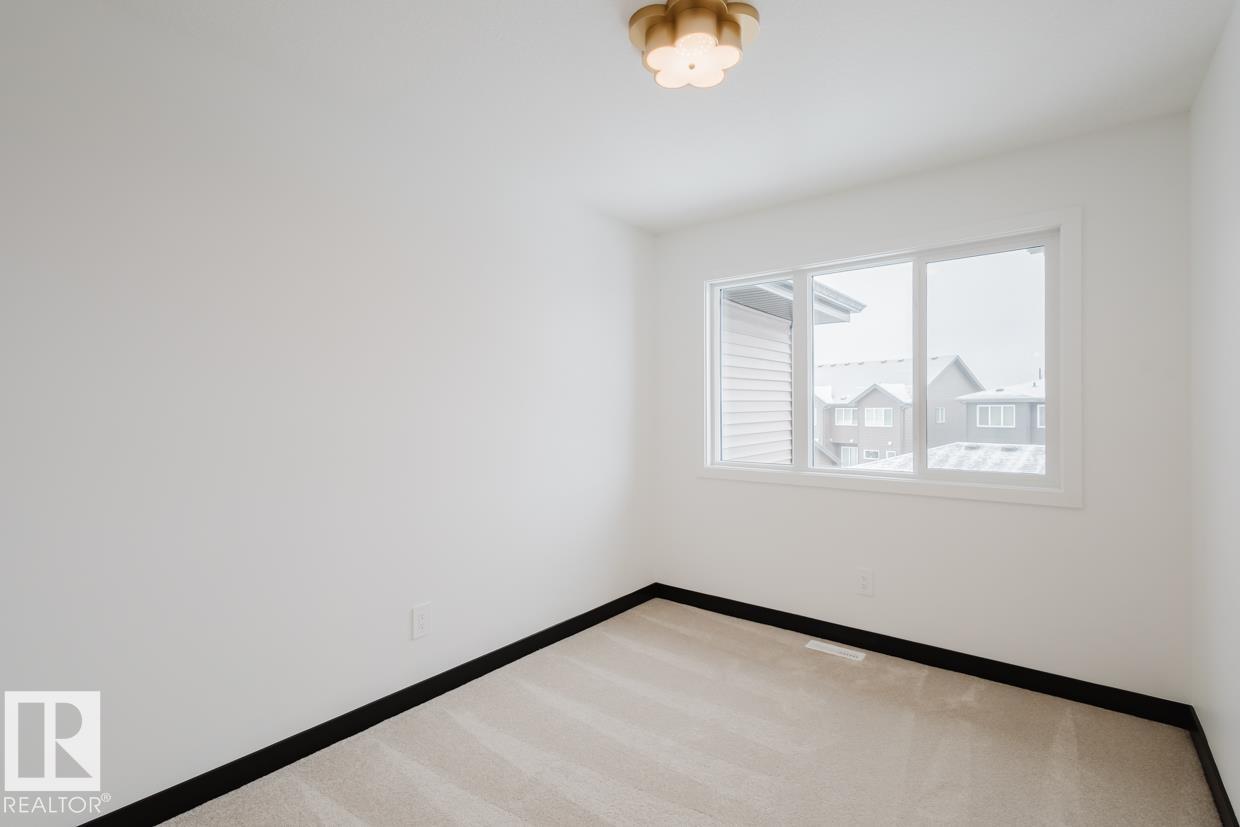 Photo 23 at 2124 Crossbill Lane NW, Kinglet Gardens, Edmonton