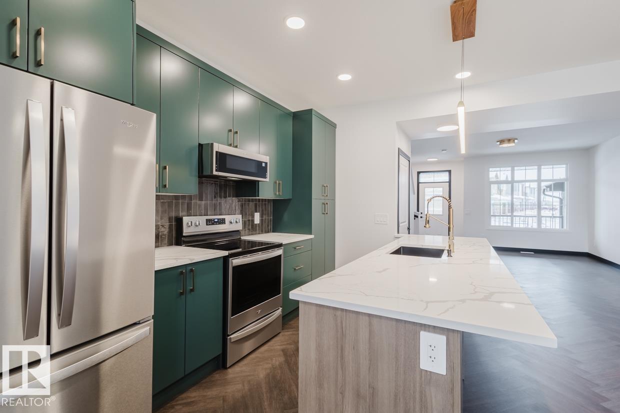 Photo 10 at 2124 Crossbill Lane NW, Kinglet Gardens, Edmonton