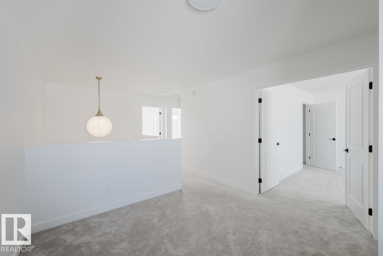 Photo 13 at 39 Chartres Close, Chérot, St. Albert