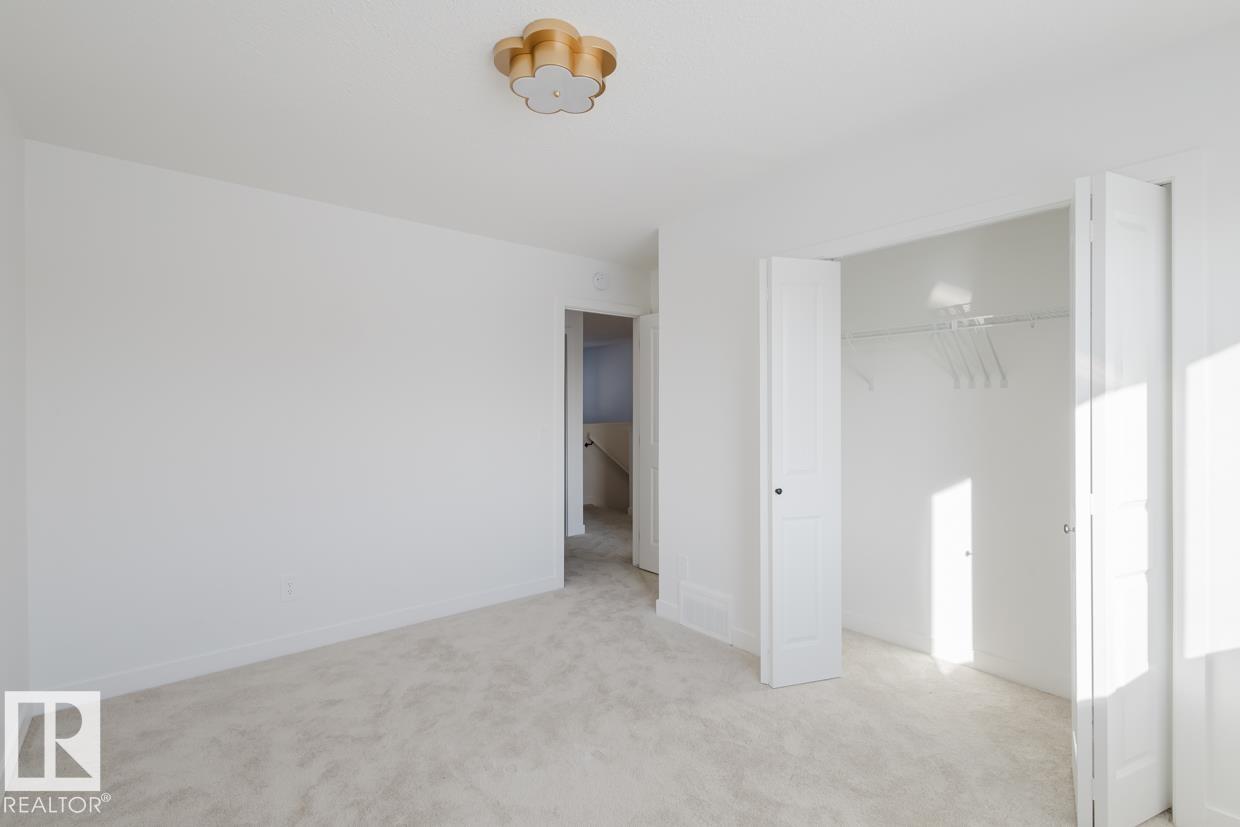 39 Chartres Close, Chérot, St. Albert