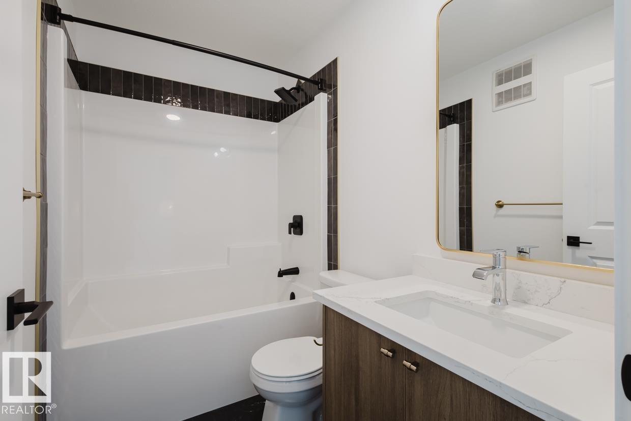 Photo 7 at 39 Chartres Close, Chérot, St. Albert