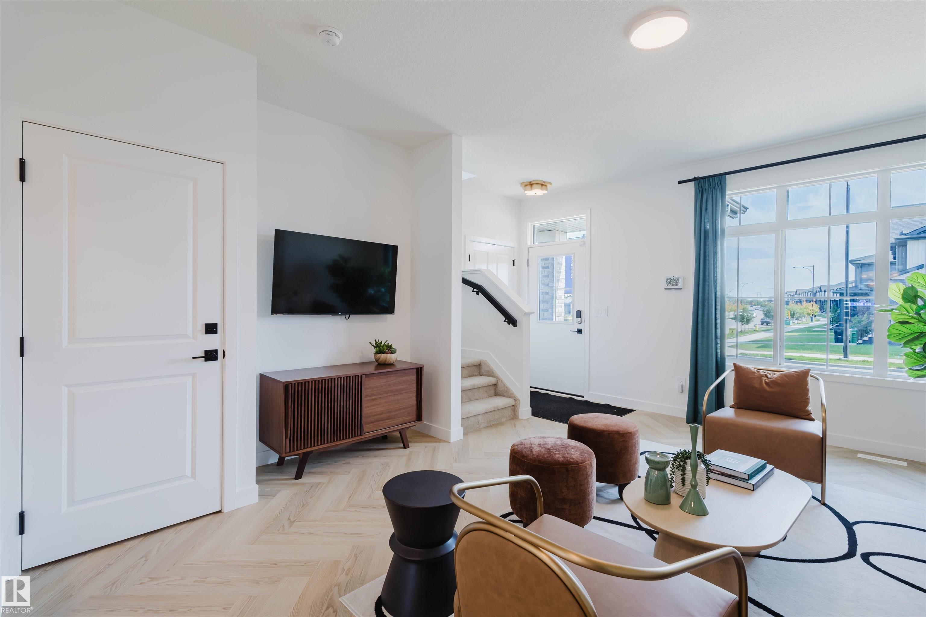 Photo 5 at 1504 Siskin Link NW, Kinglet Gardens, Edmonton