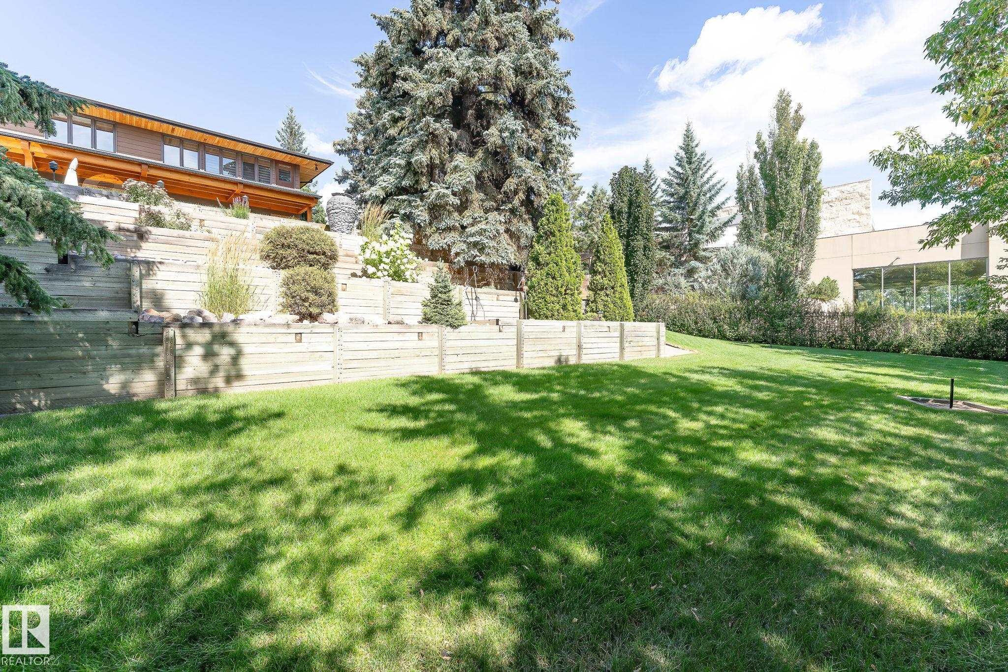 Photo 17 at 8 Valleyview point(e) NW, Parkview, Edmonton