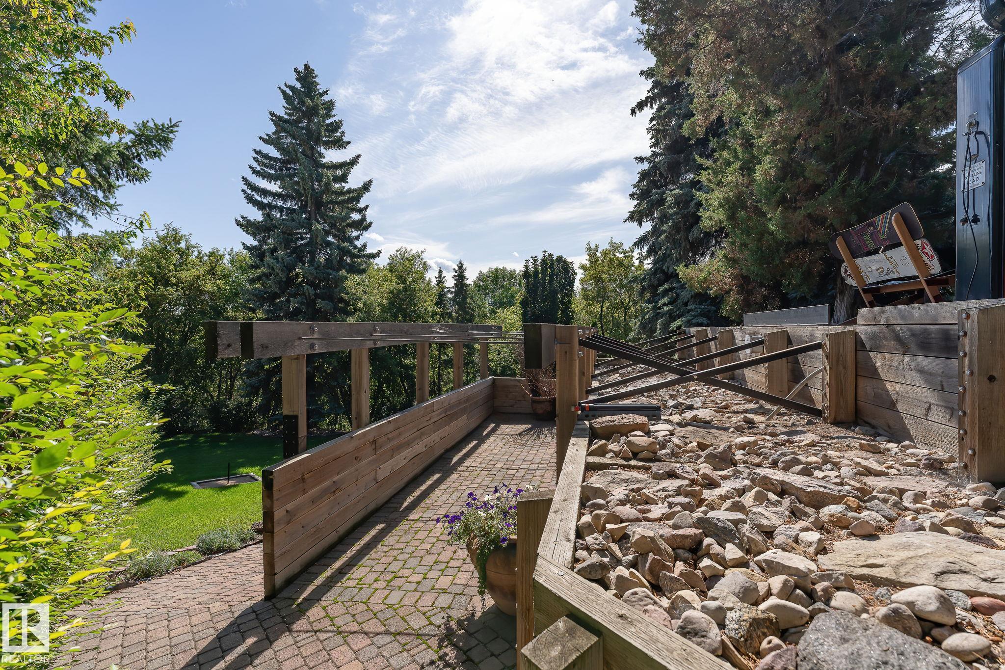 Photo 20 at 8 Valleyview point(e) NW, Parkview, Edmonton