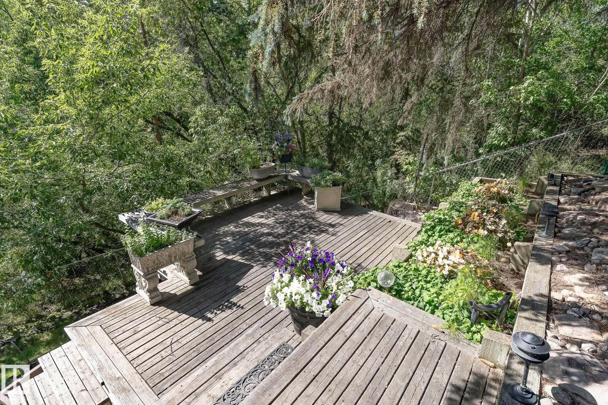 Photo 10 at 8 Valleyview point(e) NW, Parkview, Edmonton