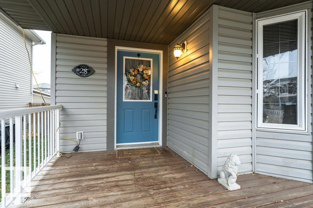 Photo 5 at 28 Vega Avenue, Spruce Village, Spruce Grove