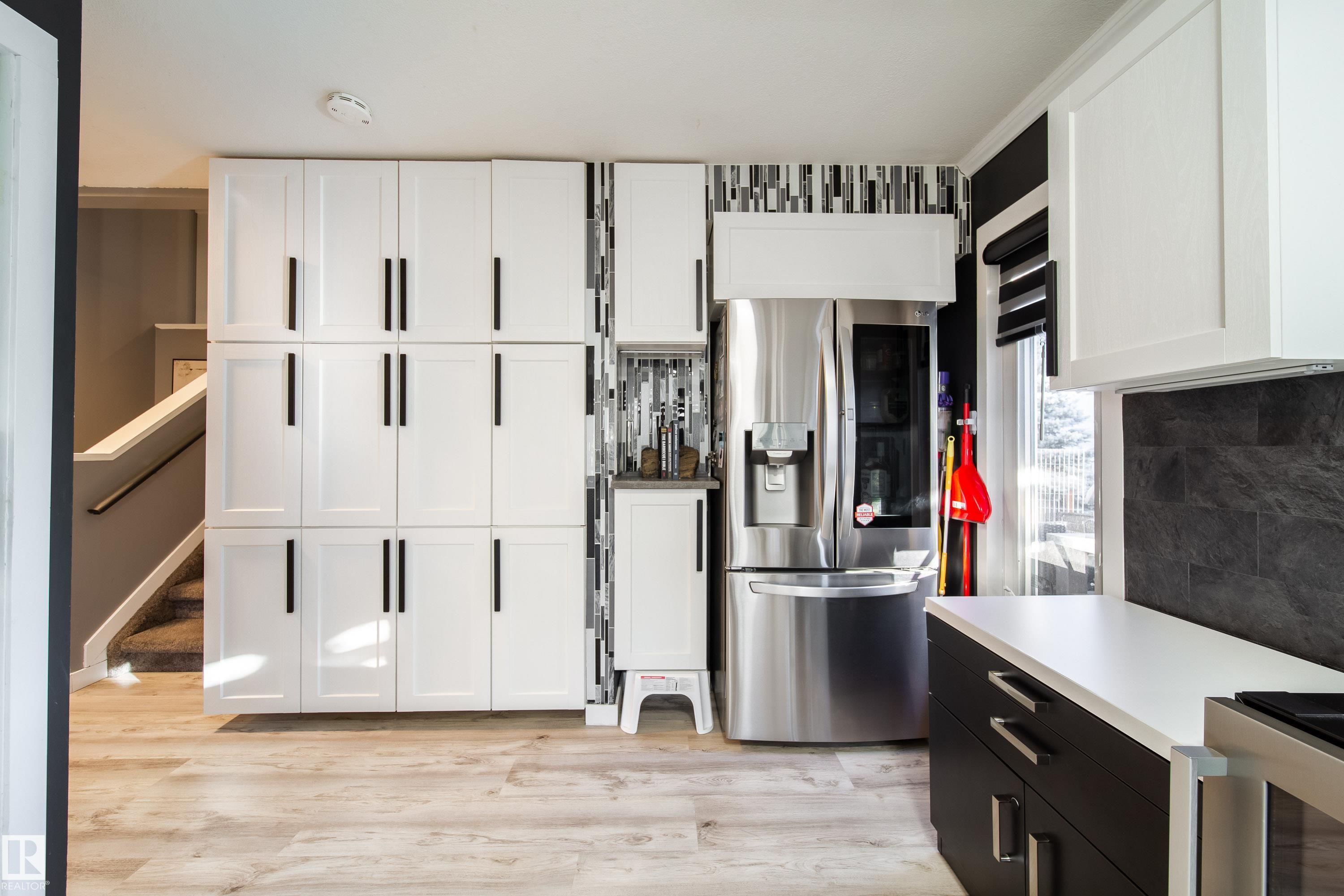 Photo 23 at 29 Morgan Crescent, Mission, St. Albert