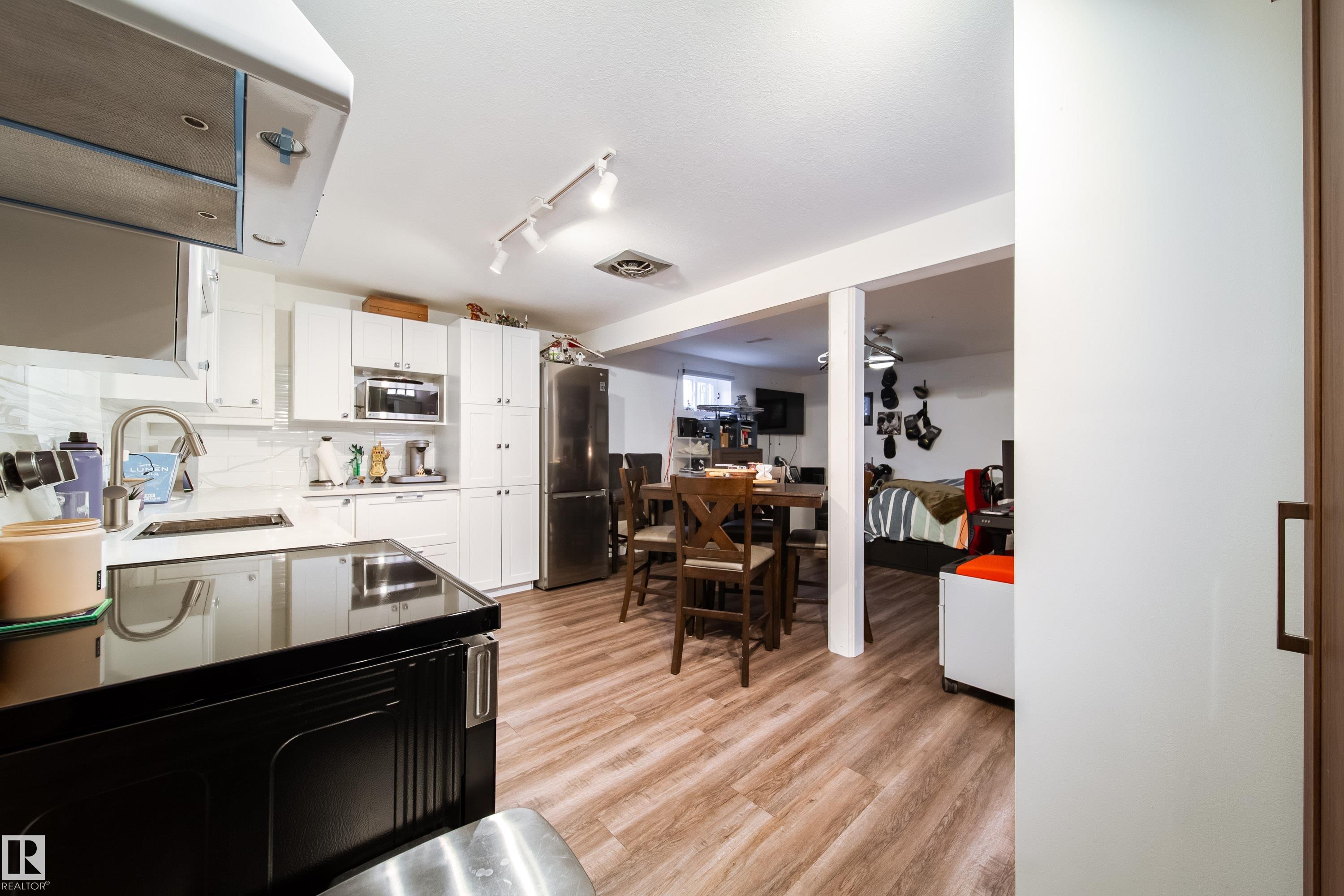 Photo 46 at 29 Morgan Crescent, Mission, St. Albert